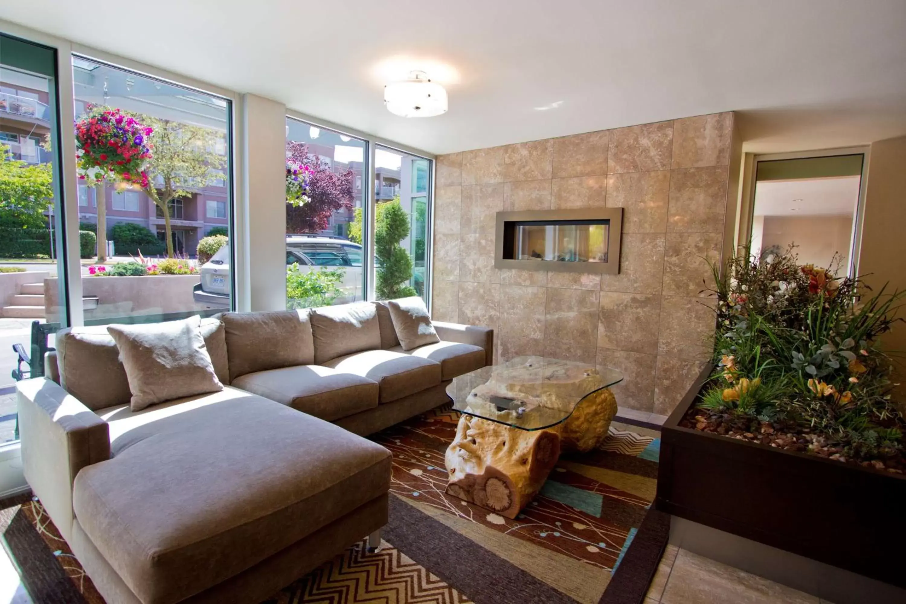 Lobby or reception, Seating Area in Best Western PLUS Inner Harbour Hotel