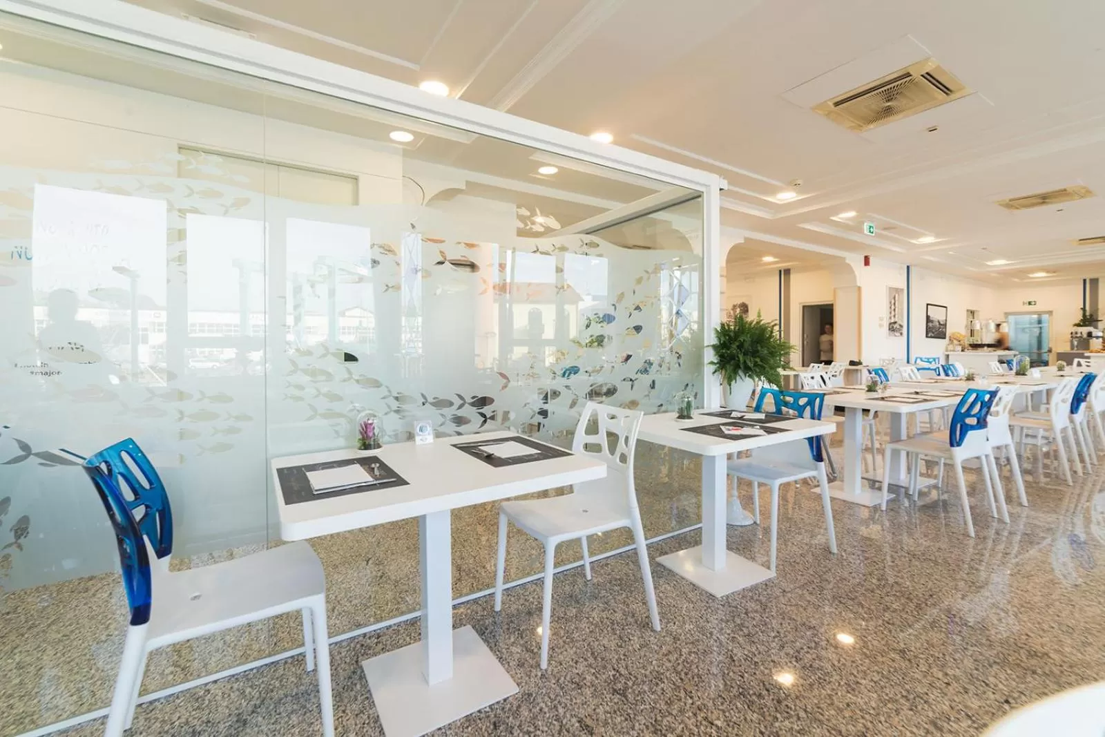 Restaurant/places to eat in Hotel Majorca