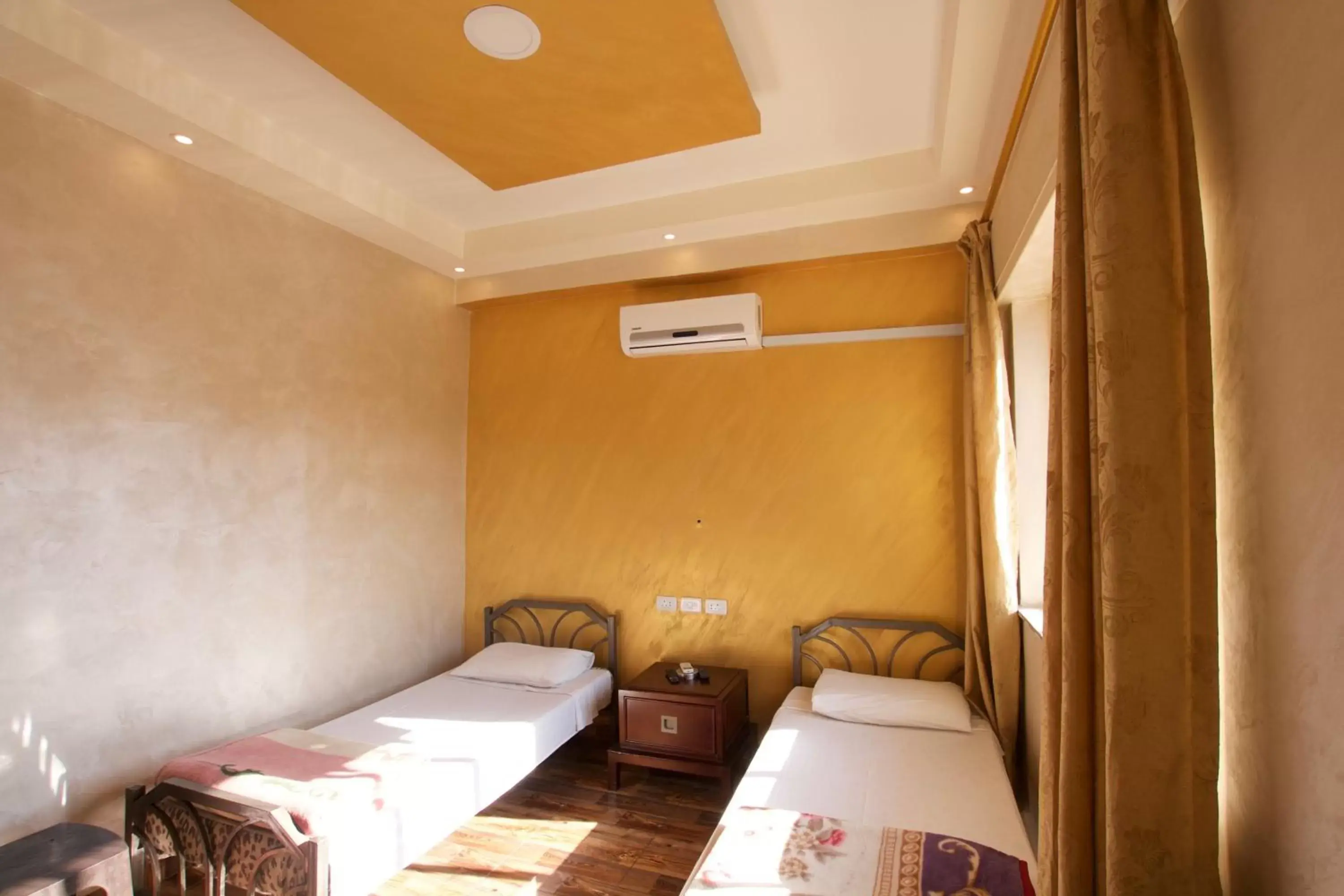 Bed in Sun Rise Hotel & Hostel & Tours