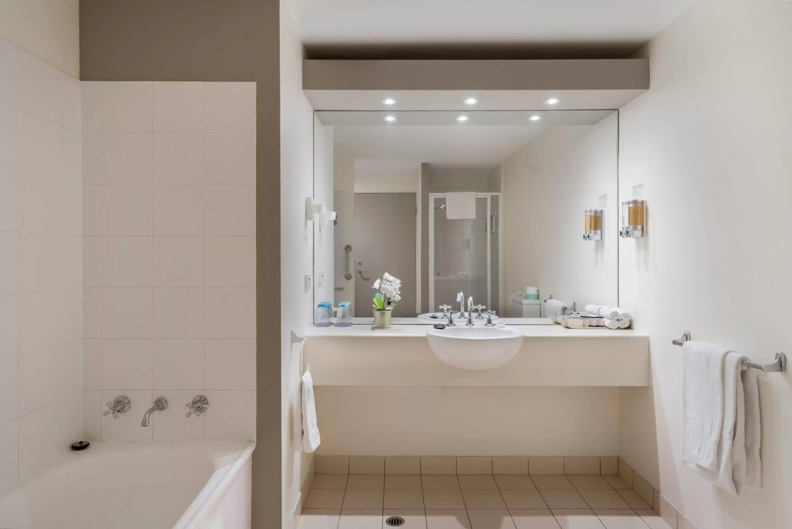 Bathroom in Park Regis Griffin Suites