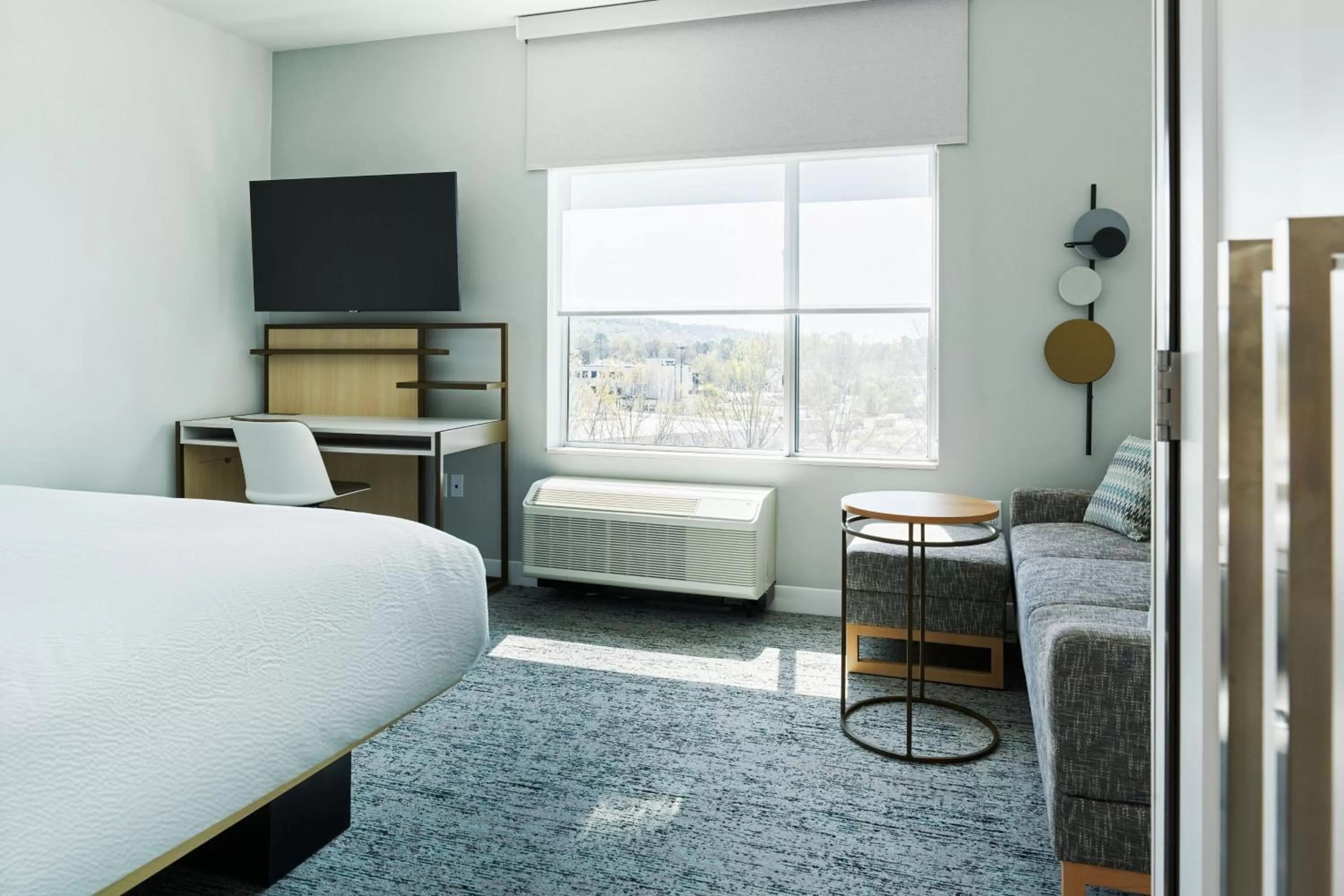 Photo of the whole room, Bed in TownePlace Suites by Marriott Hixson