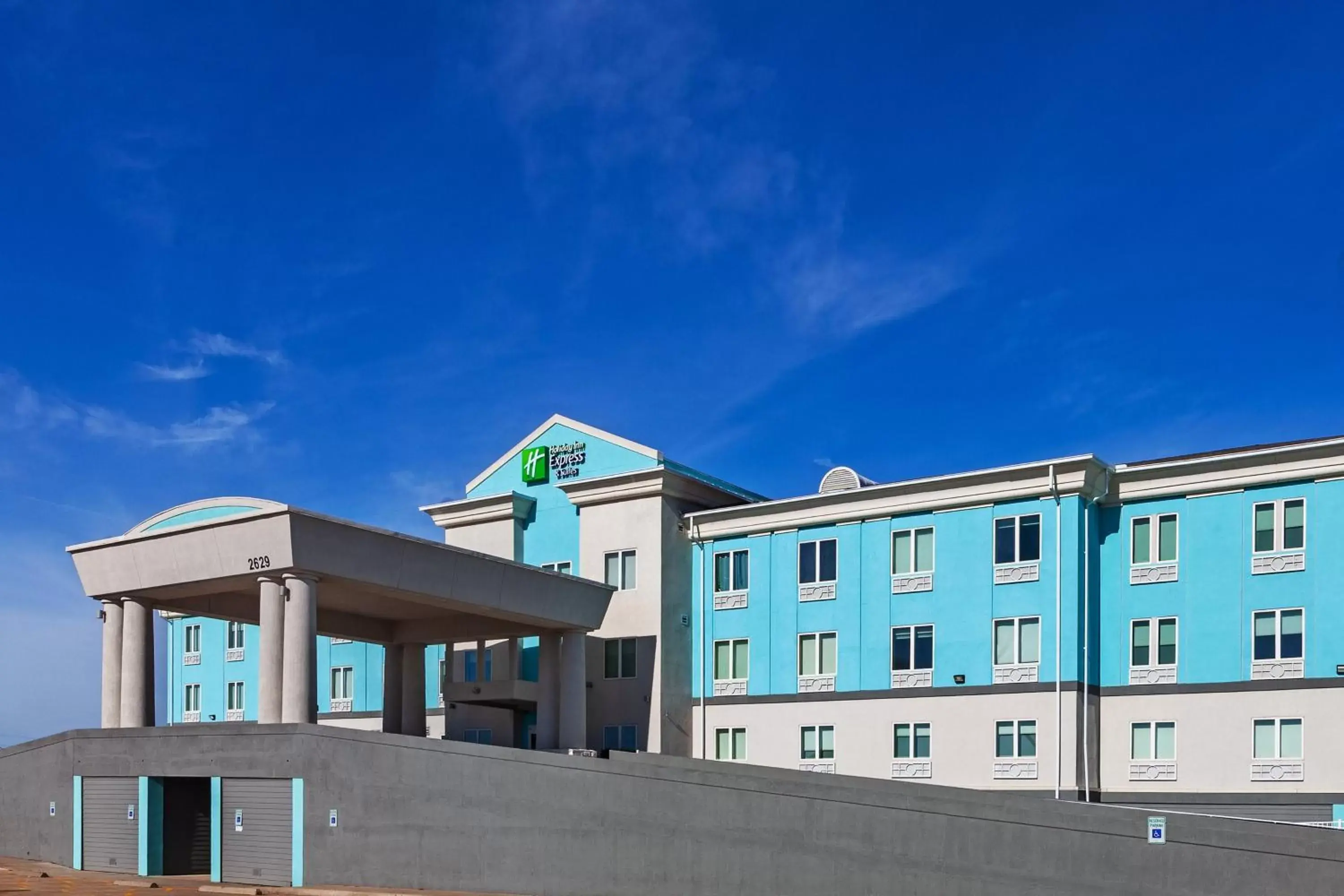 Property building in Holiday Inn Express Port Lavaca by IHG Property building in Holiday Inn Express Port Lavaca by IHG