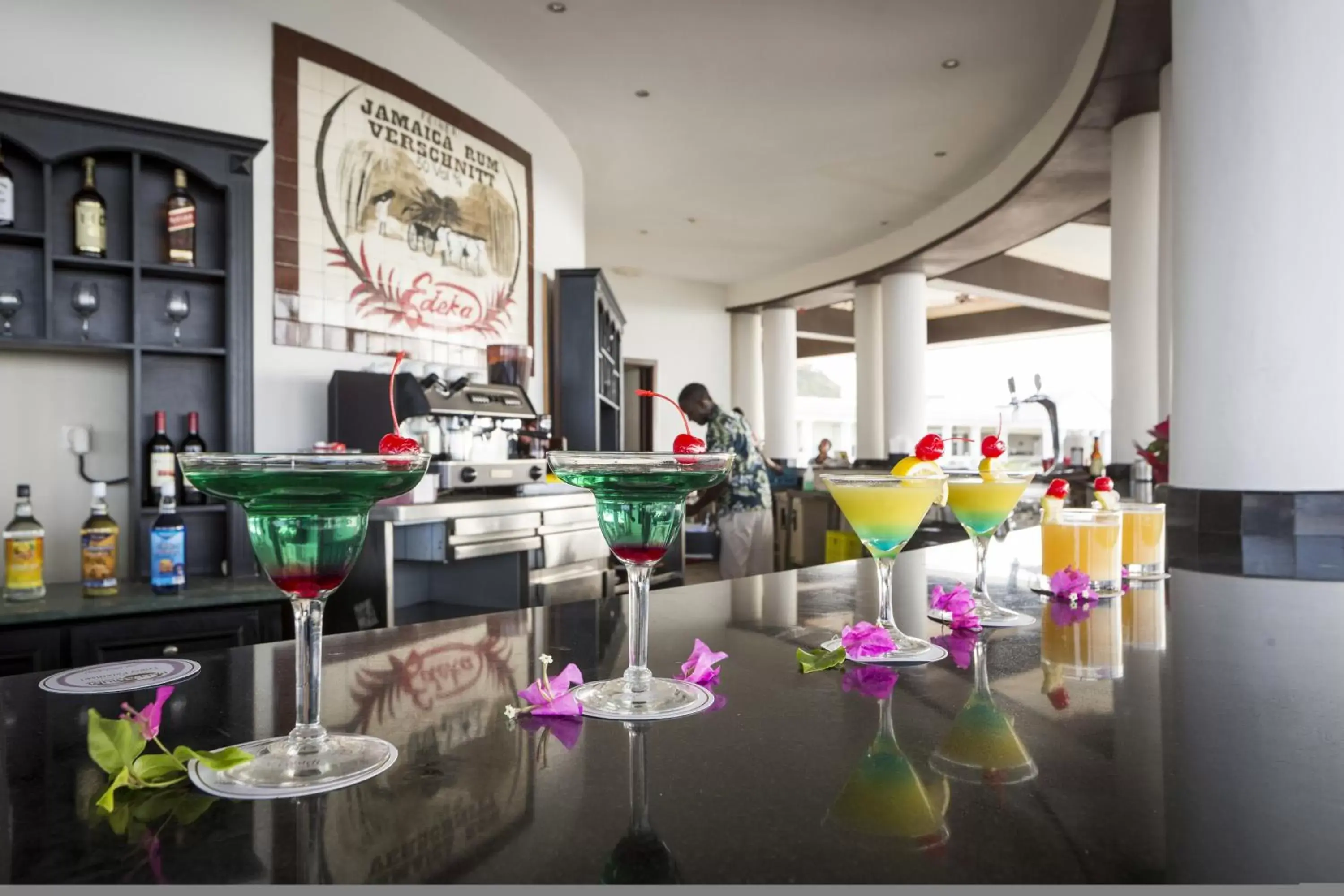 Lounge or bar in Grand Palladium Jamaica Resort & Spa All Inclusive Lounge or bar in Grand Palladium Jamaica Resort & Spa All Inclusive
