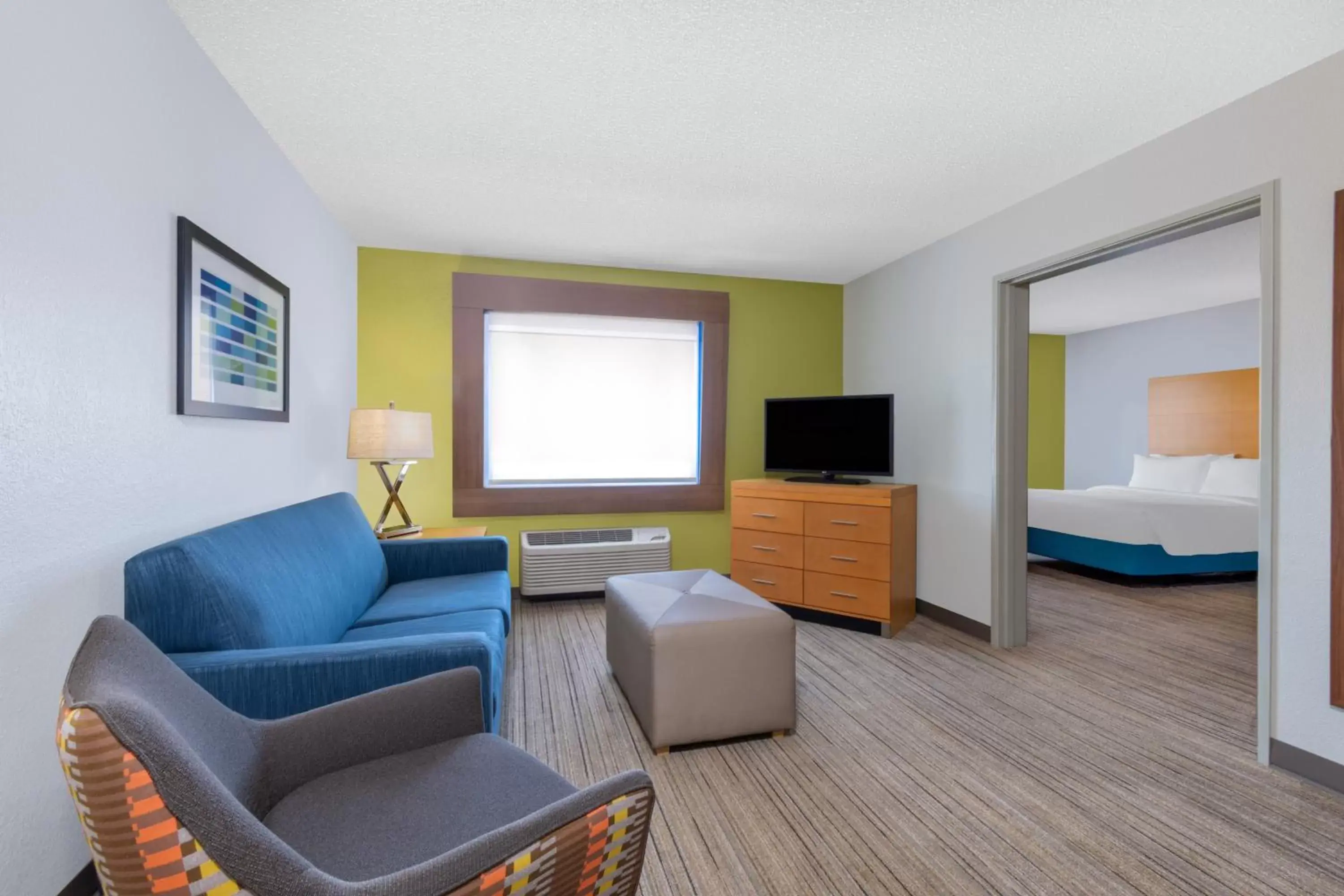 Photo of the whole room, Seating Area in Holiday Inn Express & Suites Wheat Ridge-Denver West, an IHG Hotel