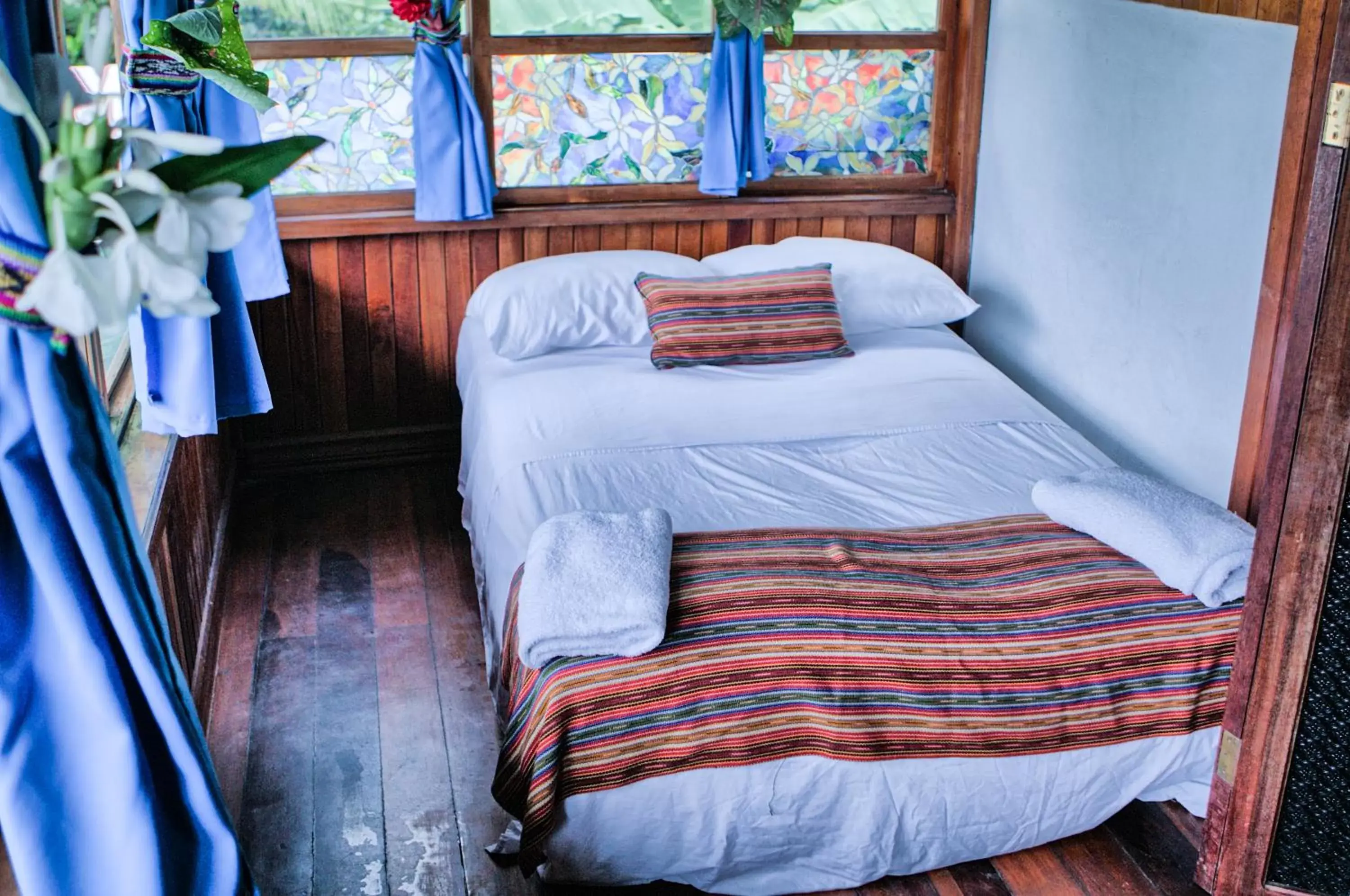 Bedroom, Room Photo in Hotel La Isla Inn