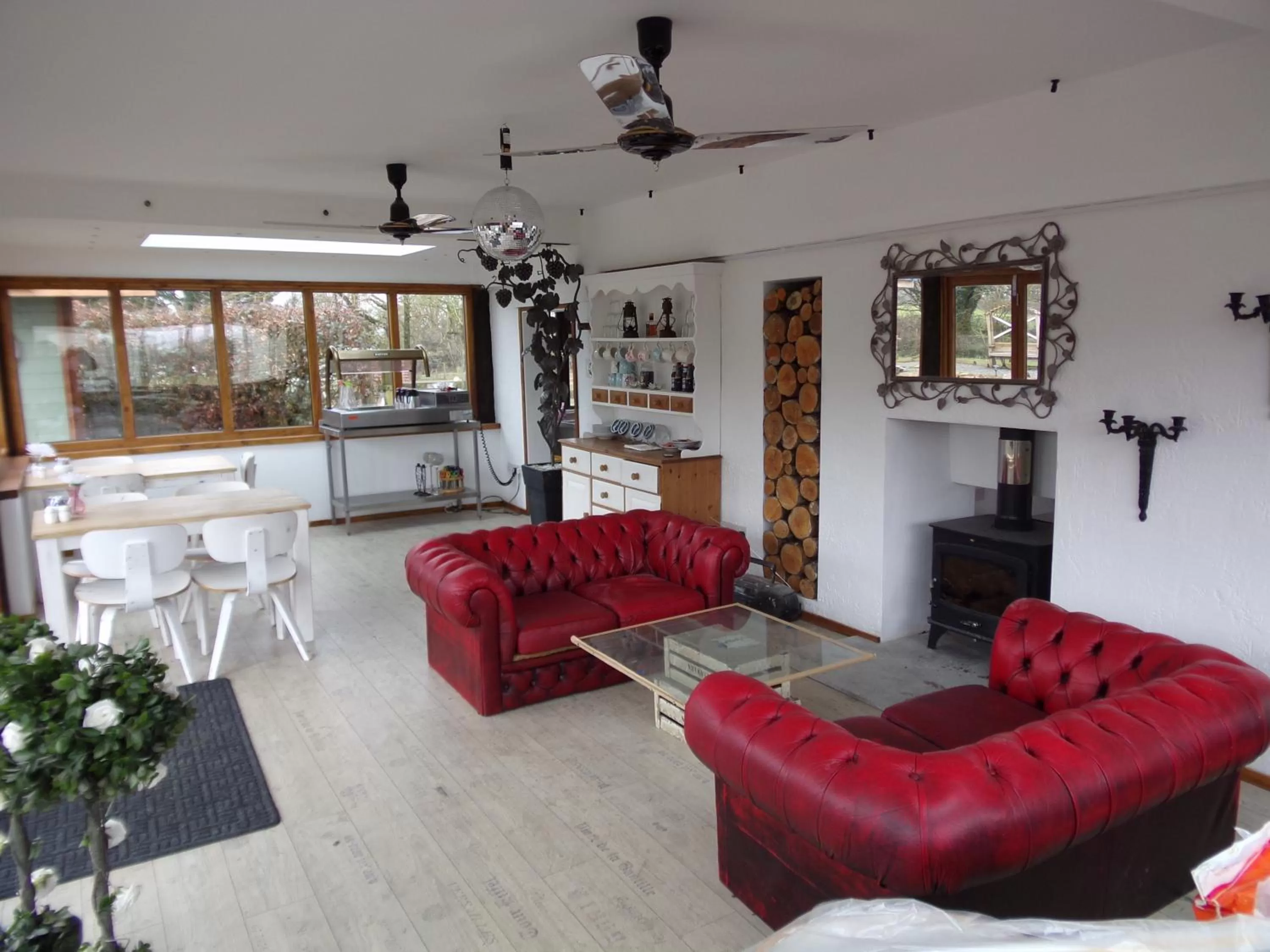 Dining area in Barton Gate Farm B&B