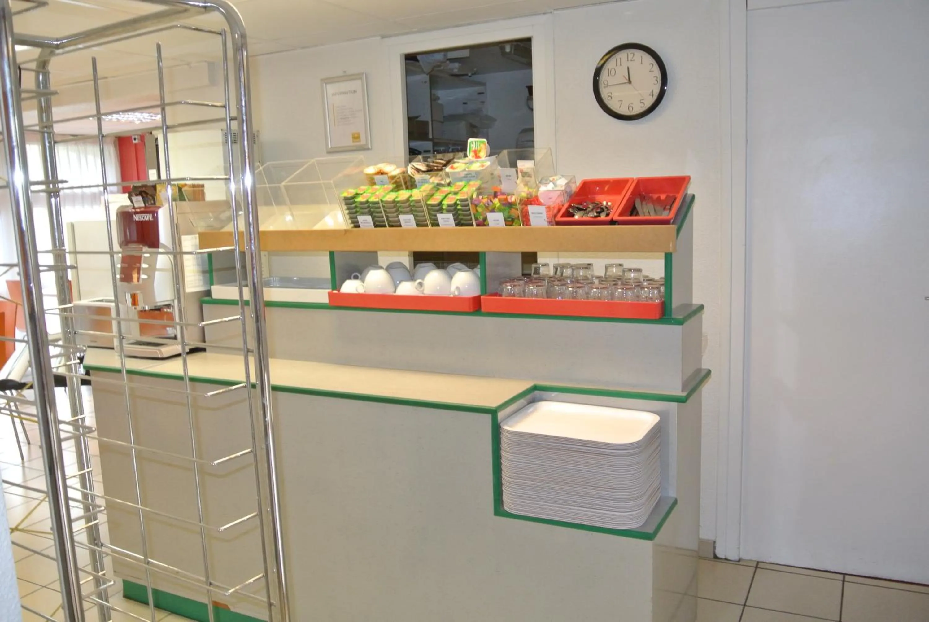 Food and drinks in Premiere Classe Lyon Sud - Chasse Sur Rhône