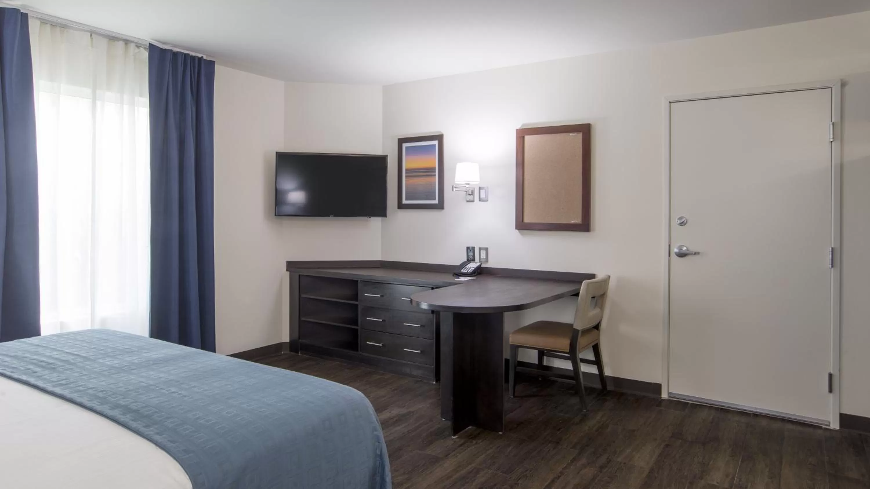 TV and multimedia, Bed in Candlewood Suites - Queretaro Juriquilla by IHG