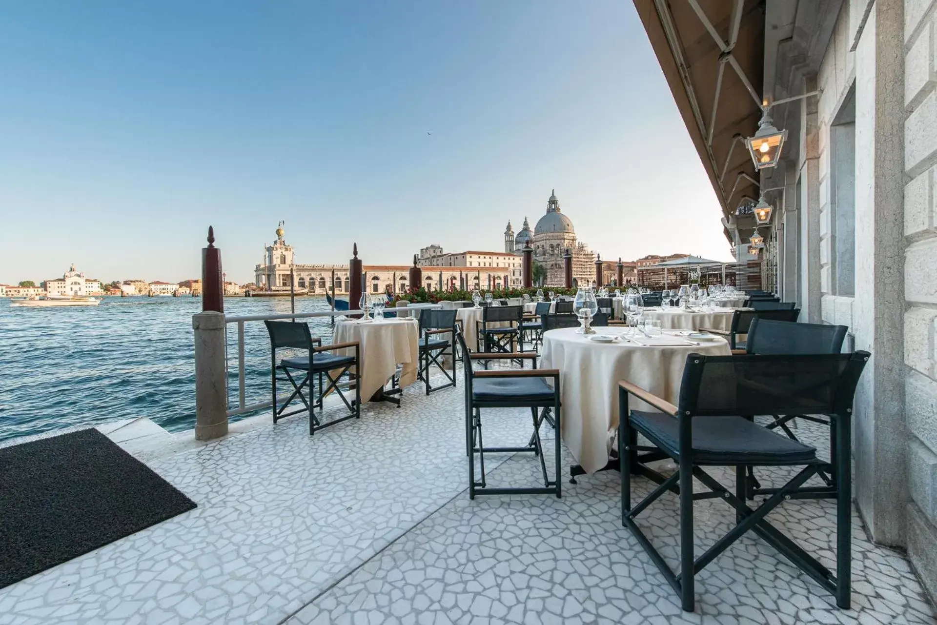 Balcony/Terrace, Restaurant/Places to Eat in Monaco & Grand Canal