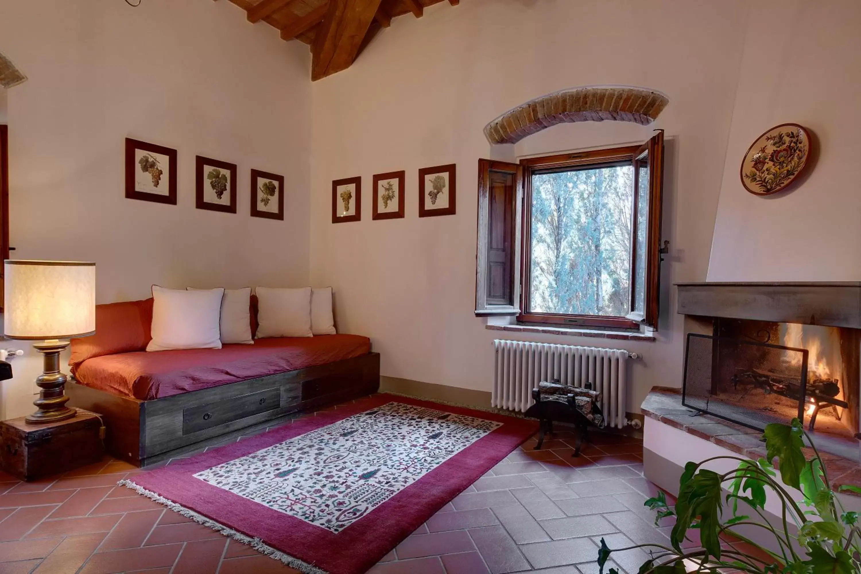 One-Bedroom Apartment with Garden View in Terre di Baccio