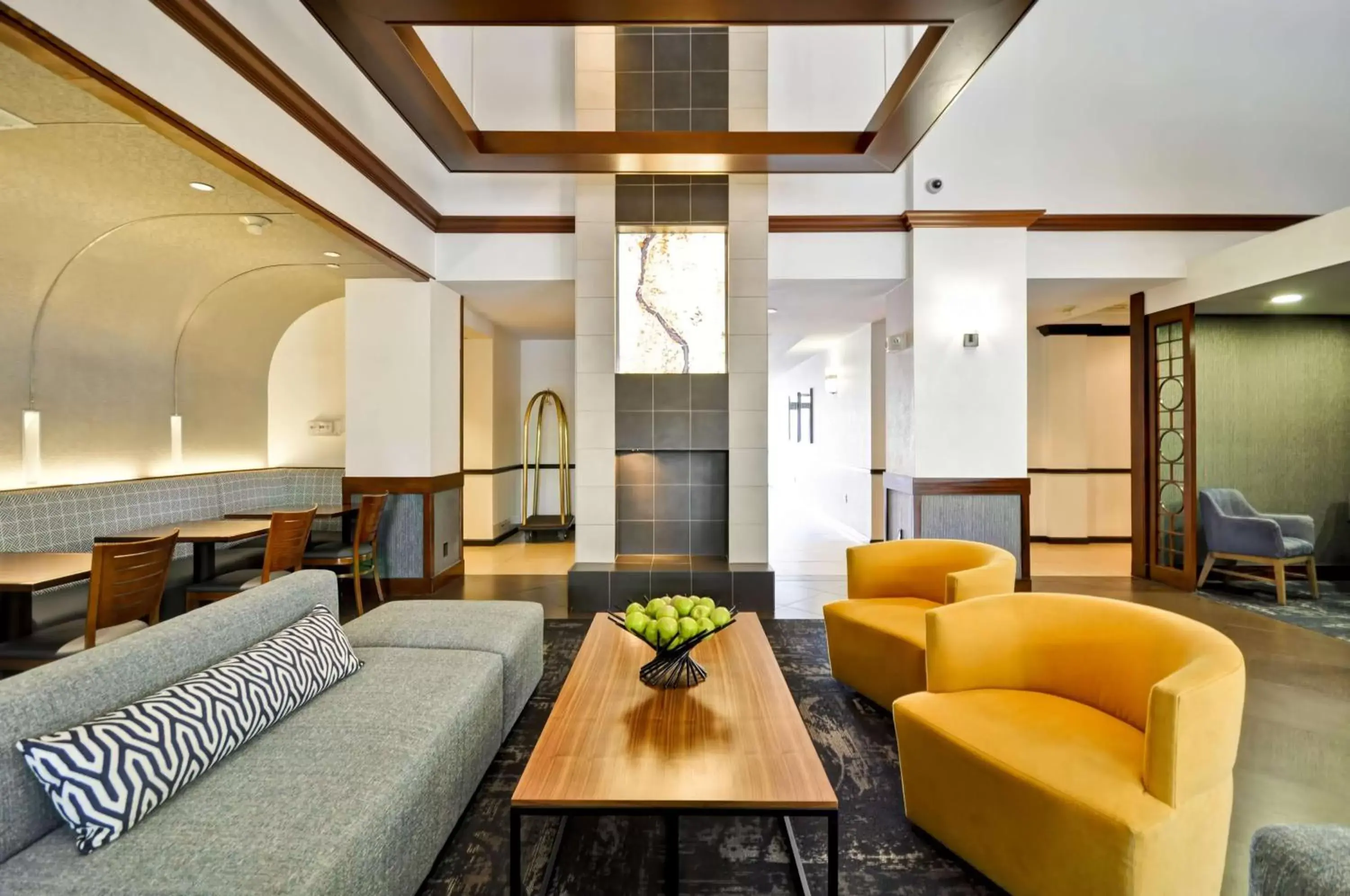 Lobby or reception, Seating Area in Hyatt Place Albuquerque Uptown