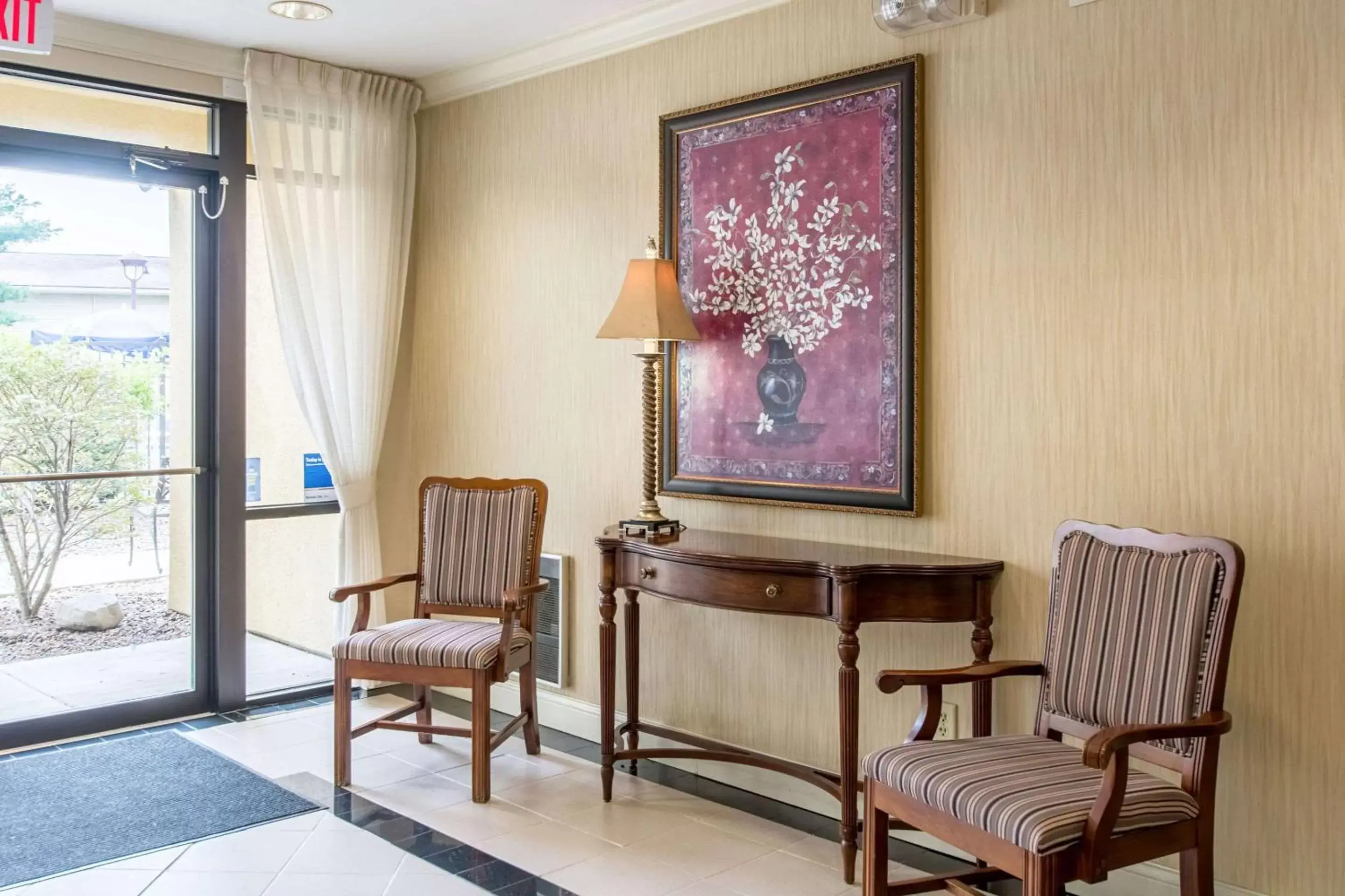 Lobby or reception, Seating Area in Comfort Inn East Evansville