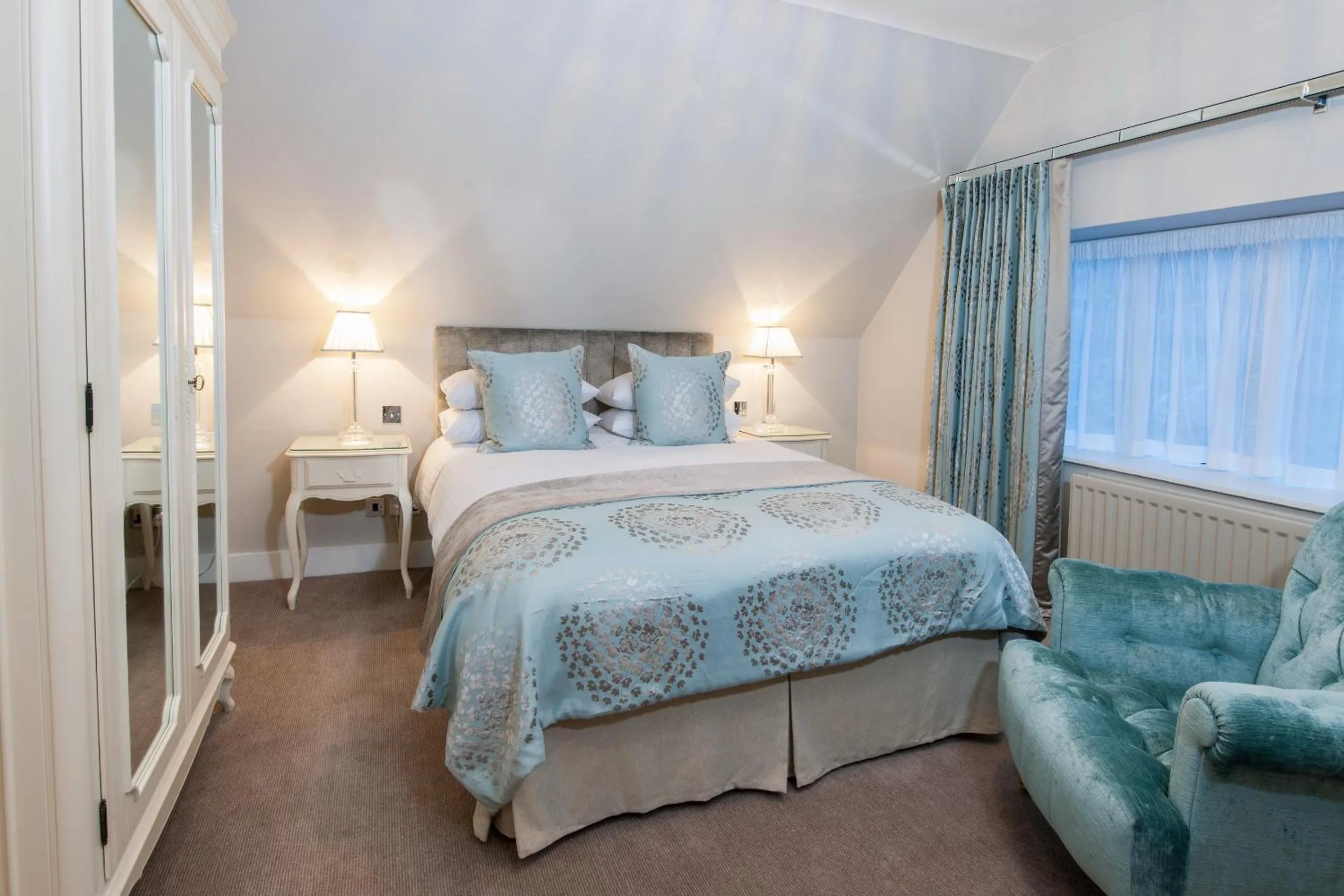 Bed in The Manor Elstree