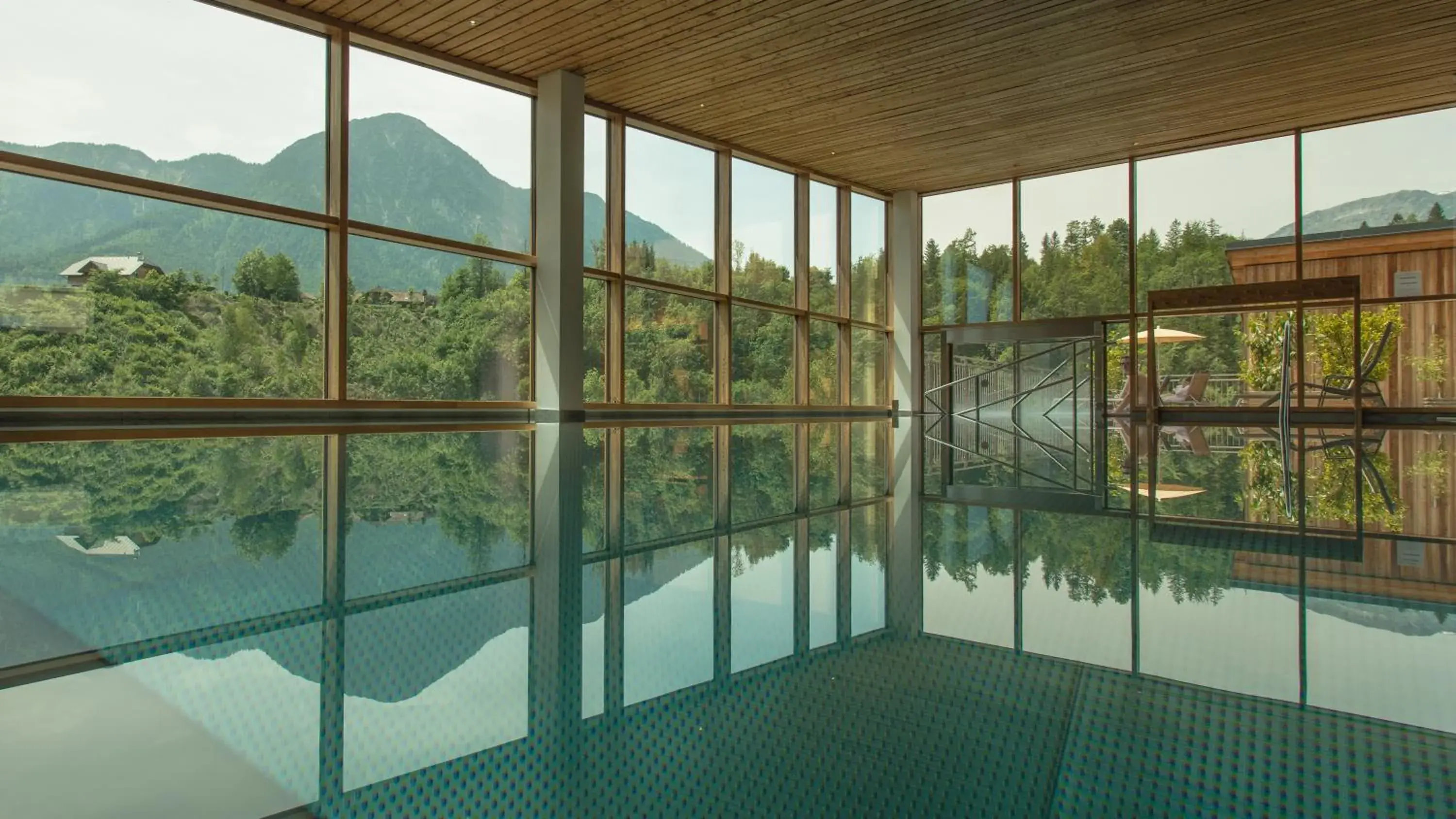 Swimming pool in SPA Hotel Erzherzog Johann