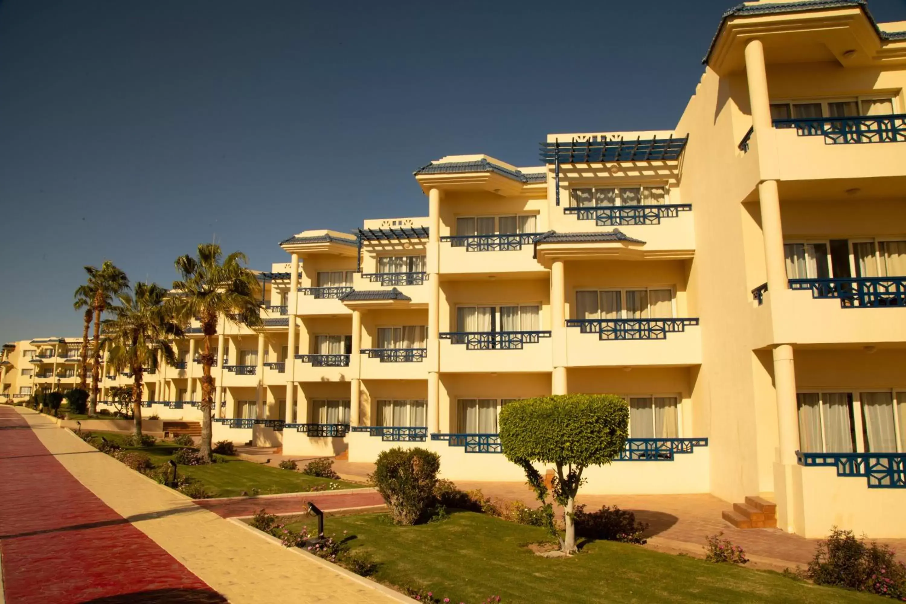 Property building in Grand Oasis Resort Property building in Grand Oasis Resort