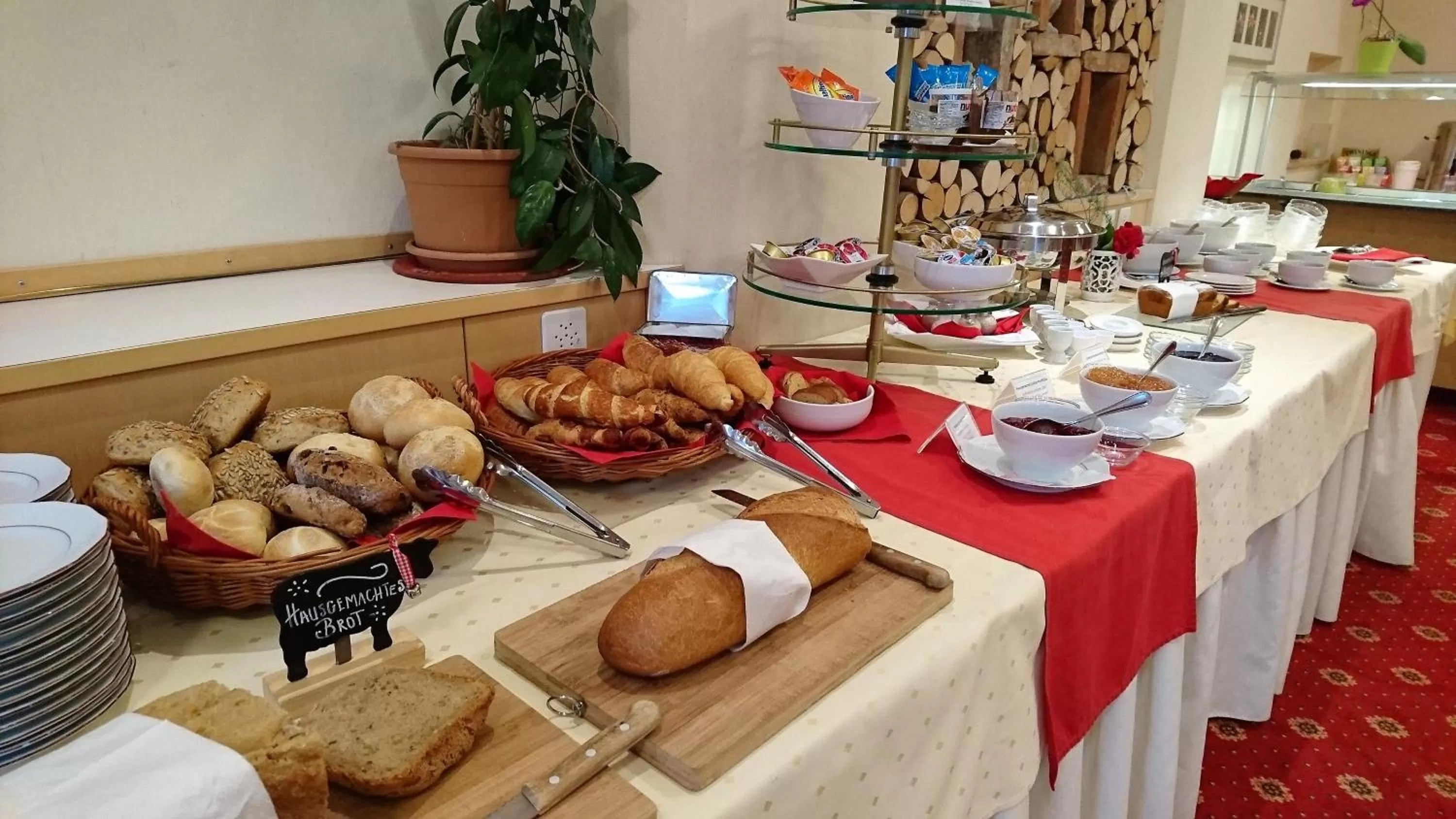 Buffet breakfast in Hotel Promenade