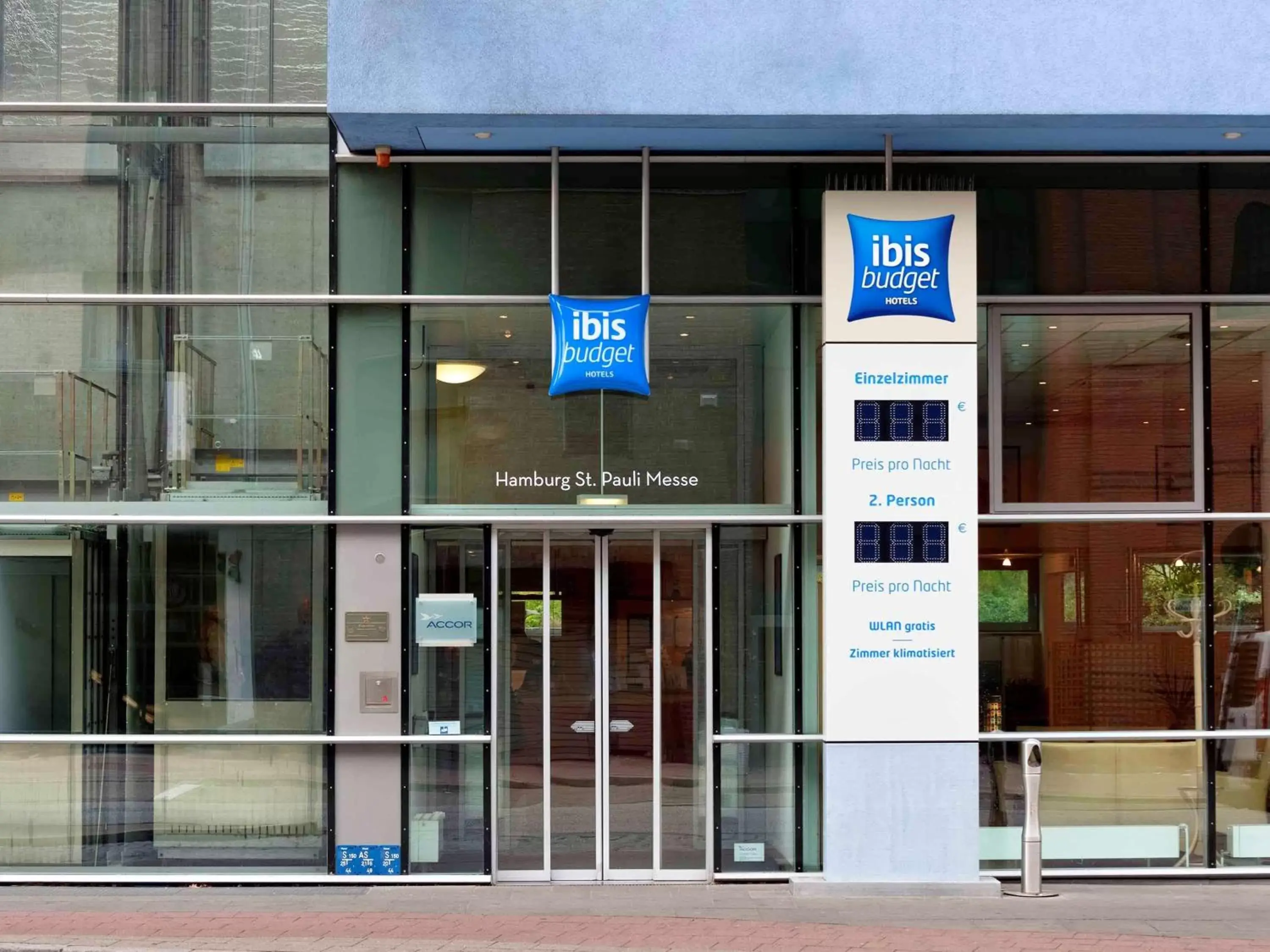 Property building in ibis budget Hamburg St Pauli Messe