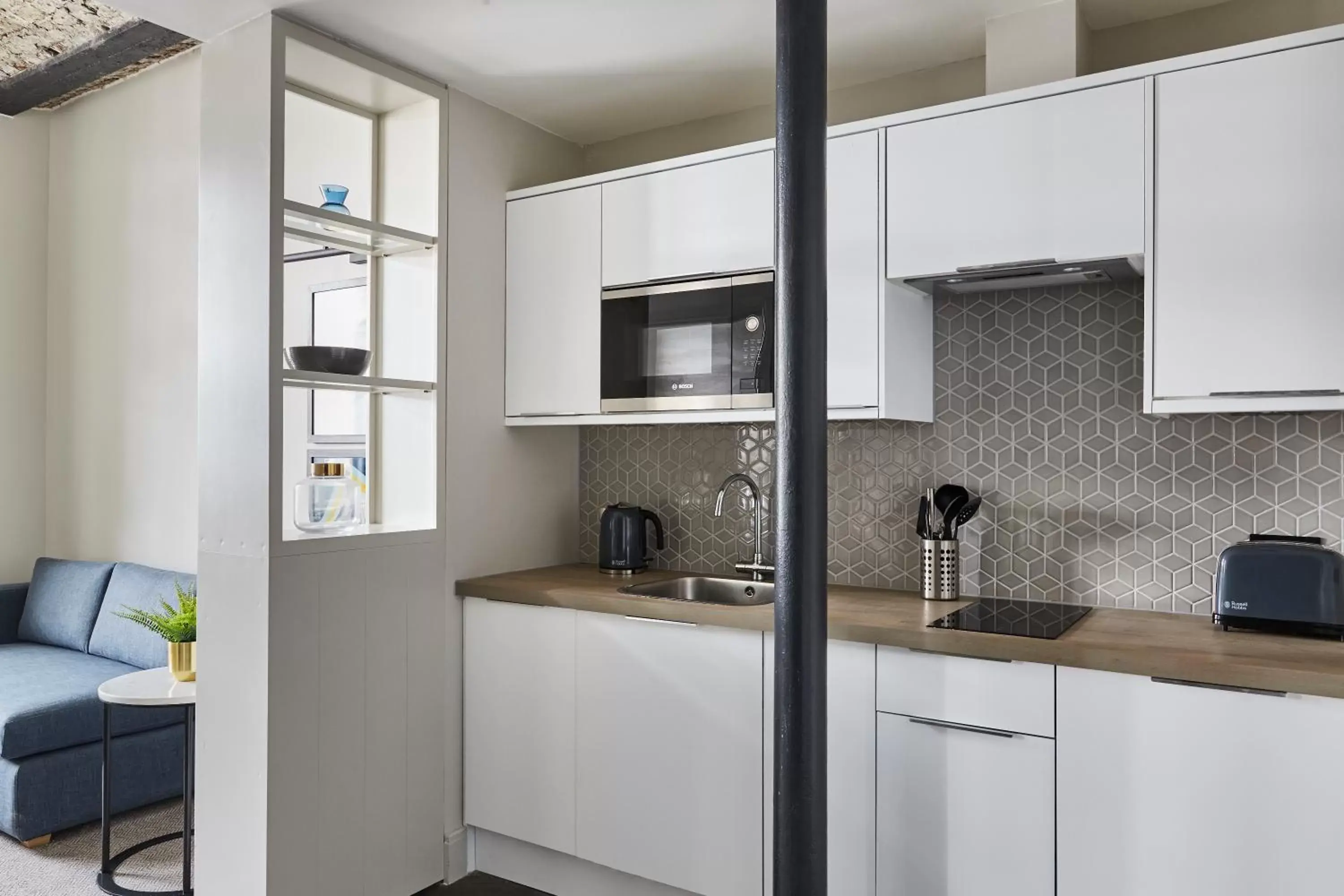 Kitchen or kitchenette, Kitchen/Kitchenette in Staybridge Suites - Dundee, an IHG Hotel