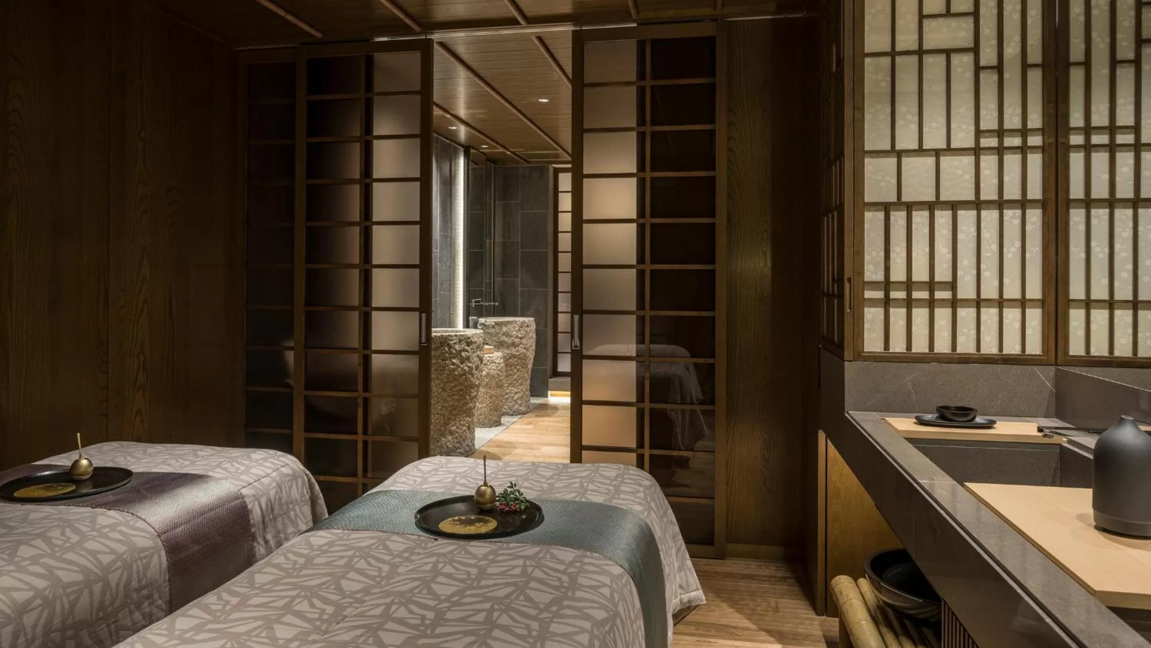 Spa and wellness centre/facilities, Bed in Four Seasons Hotel Kyoto