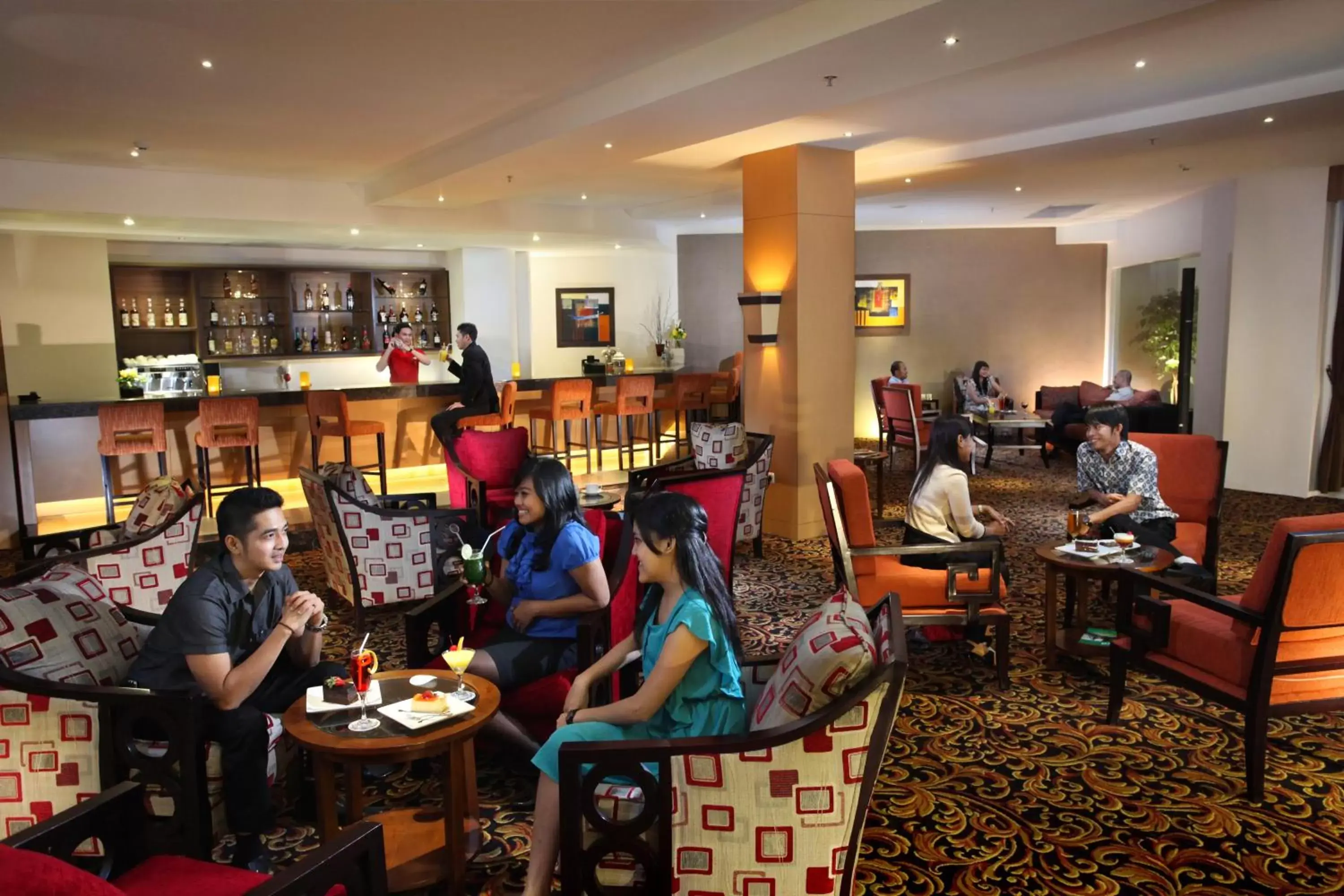Lounge or bar in Swiss-Belinn Panakkukang Lounge or bar in Swiss-Belinn Panakkukang