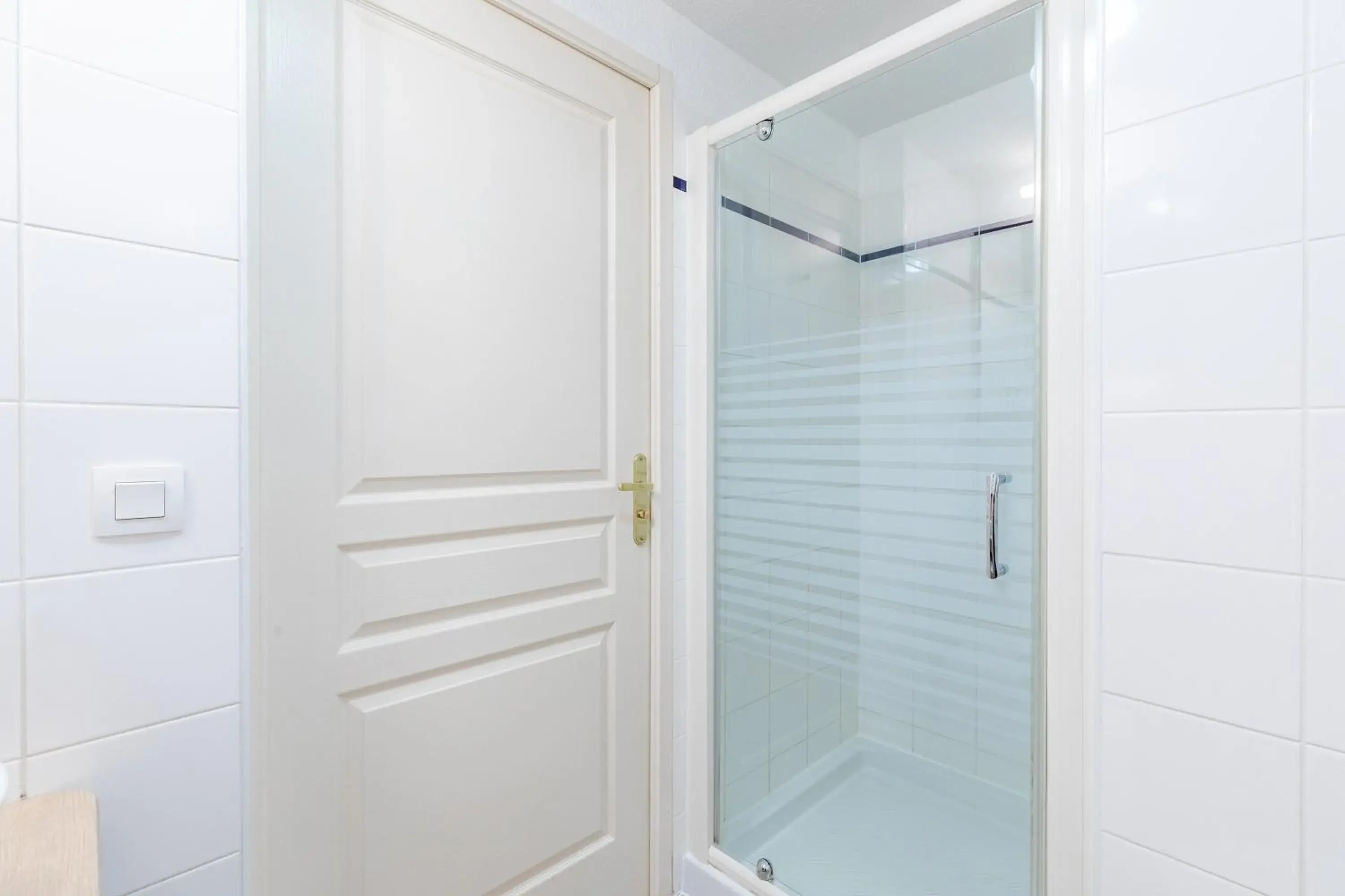 Shower, Bathroom in Appart'City Chalon-Sur-Saone