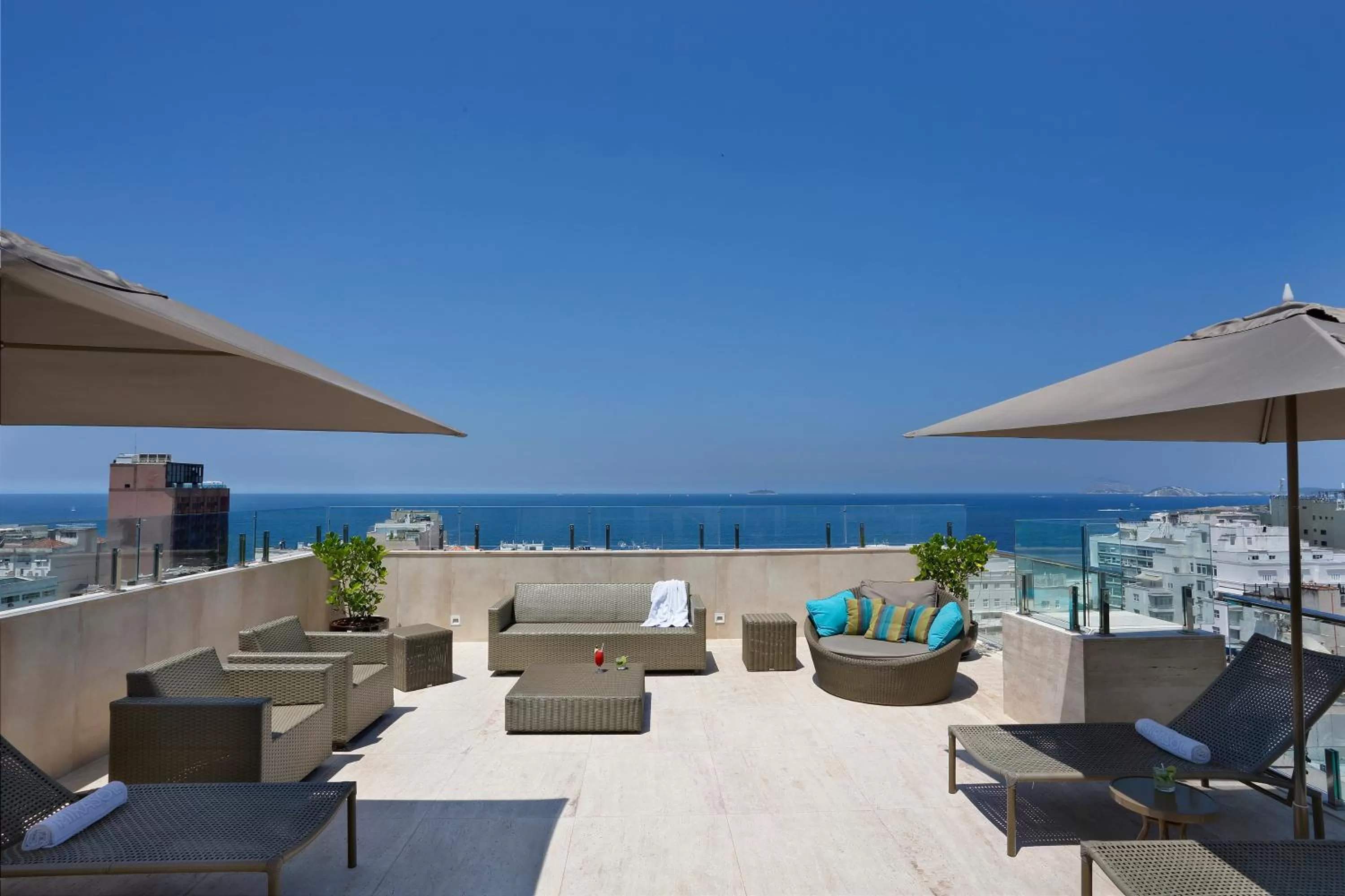 Balcony/Terrace in Mirasol Copacabana Hotel