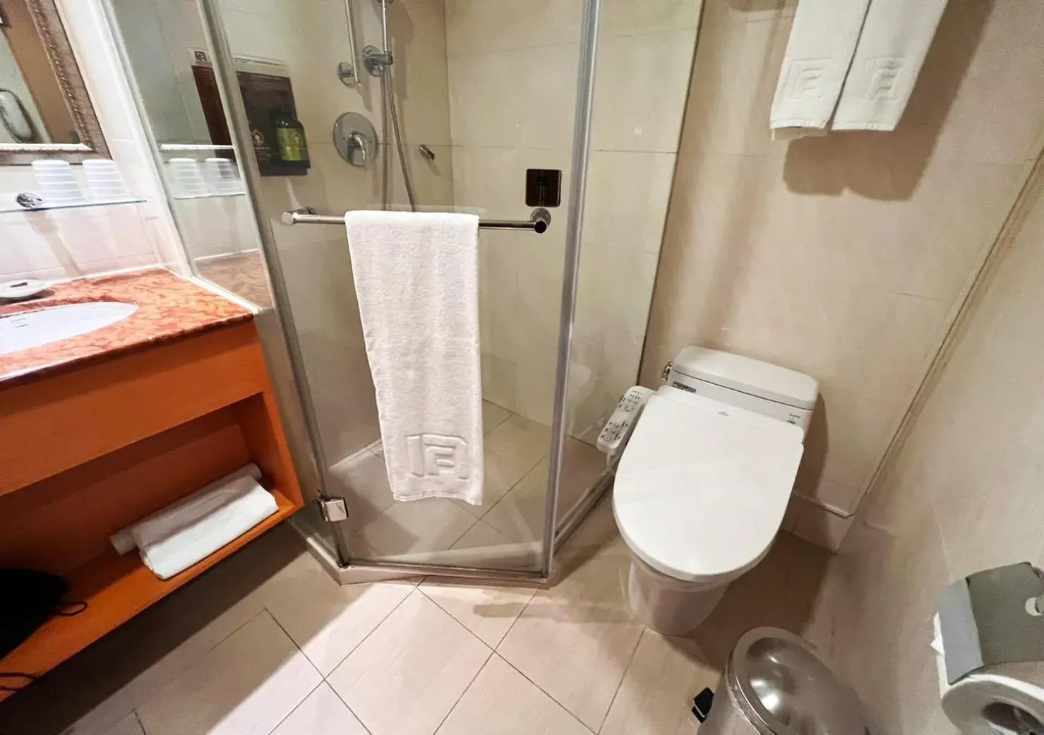 Toilet, Bathroom in Fu Ward Hotel Tainan