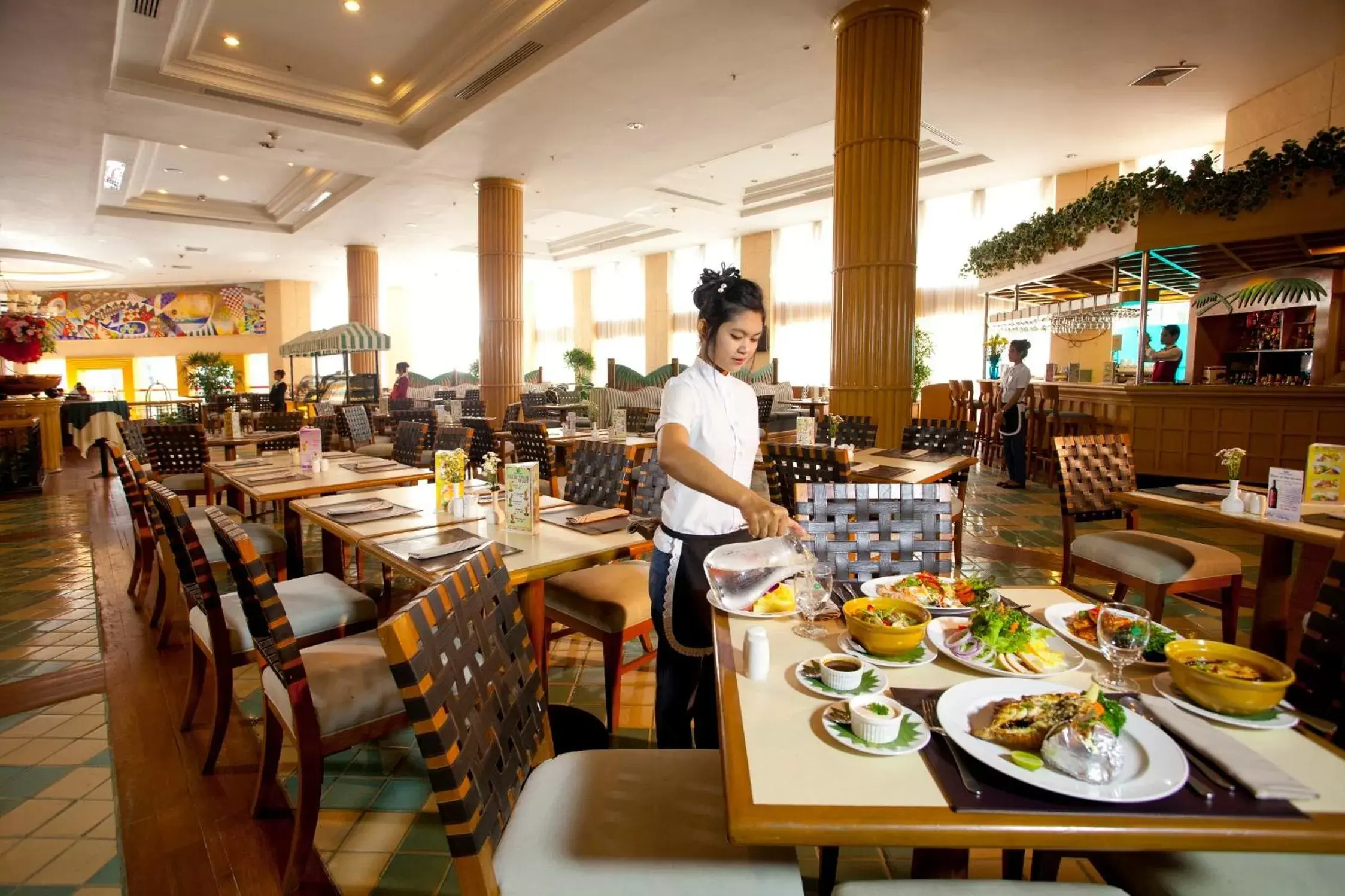 Staff, Restaurant/Places to Eat in Jomtien Palm Beach Hotel and Resort - SHA Extra Plus