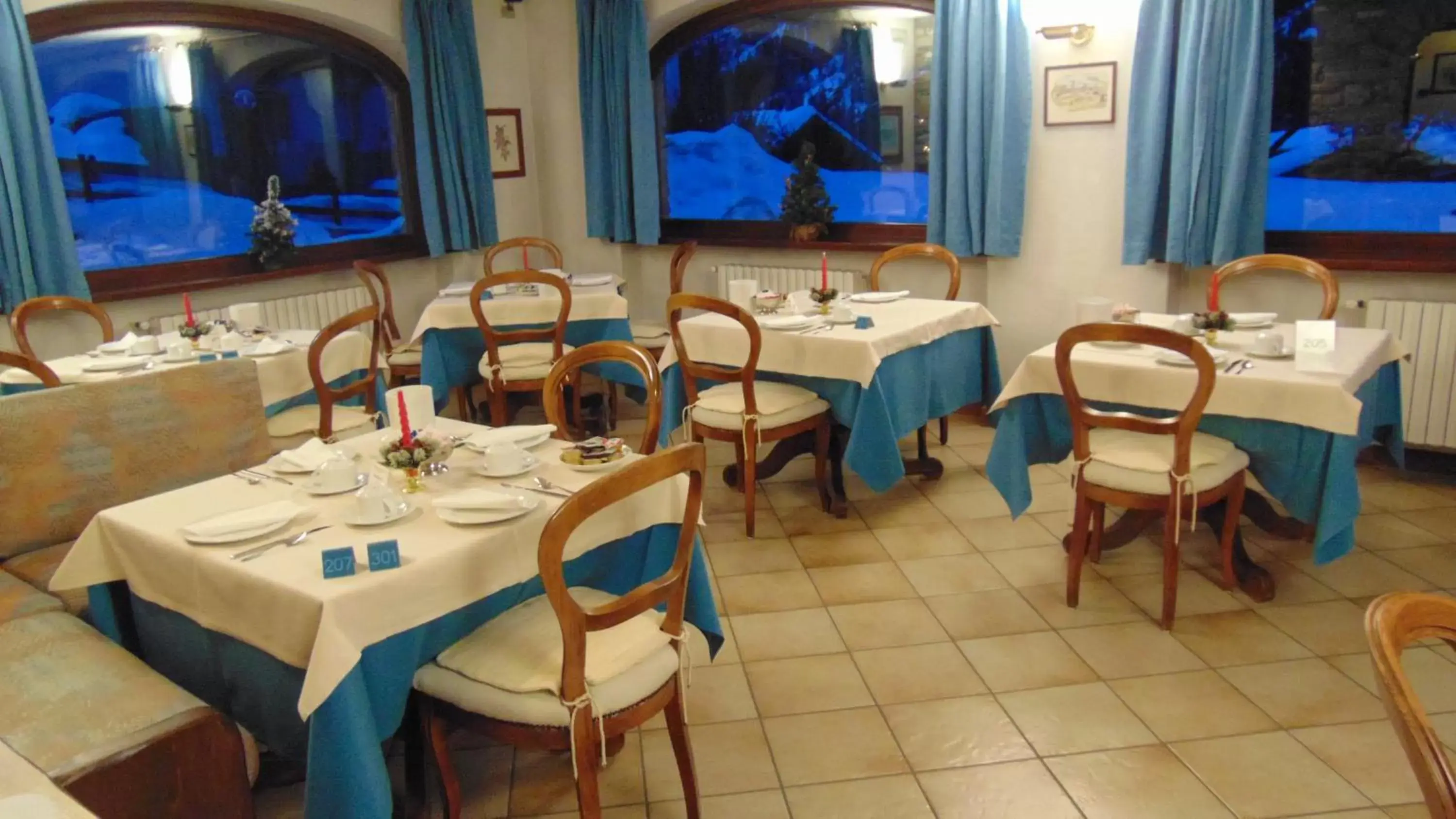 Restaurant/Places to Eat in Hotel Triolet