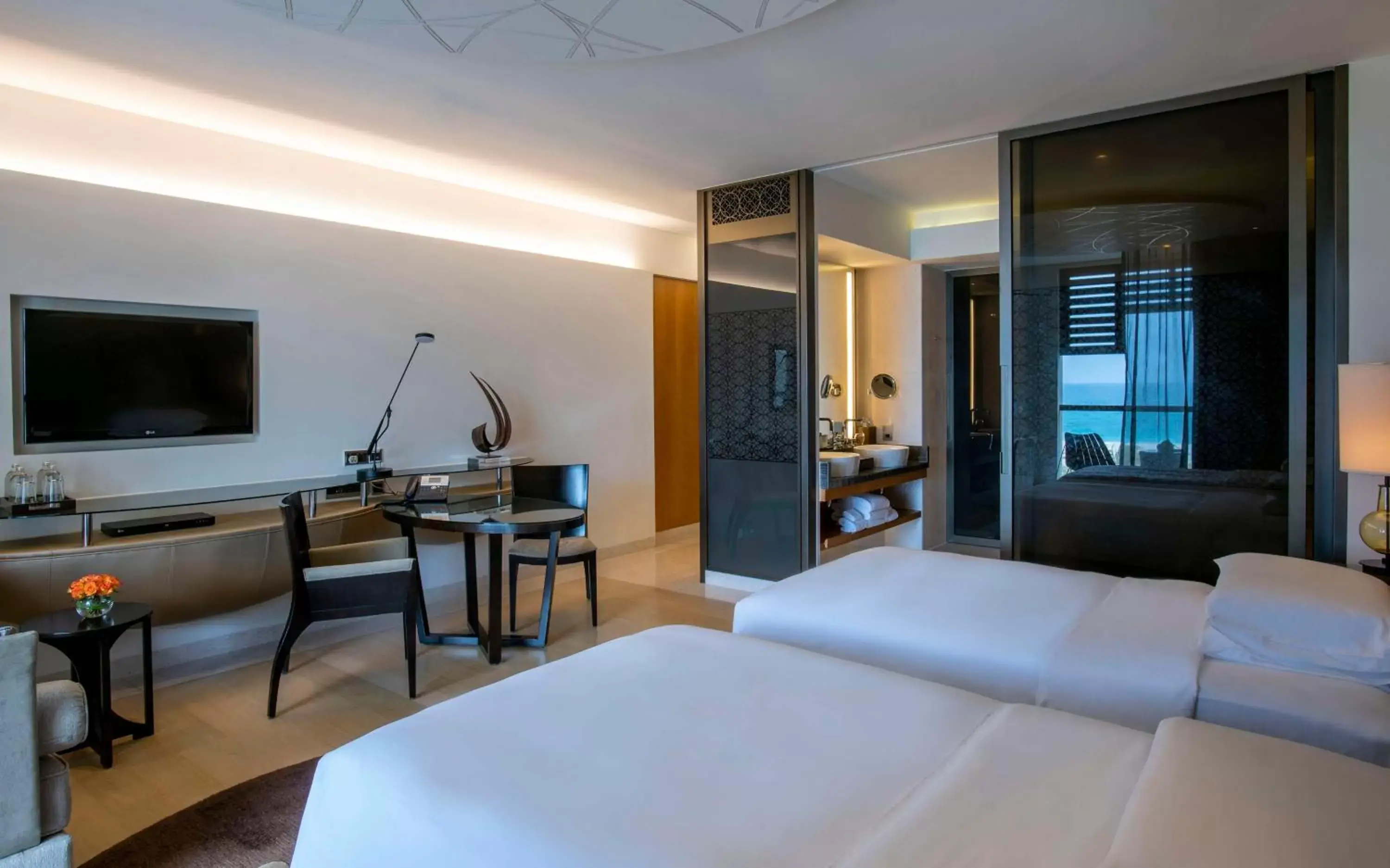 Bedroom, TV/Entertainment Center in Park Hyatt Abu Dhabi Hotel and Villas