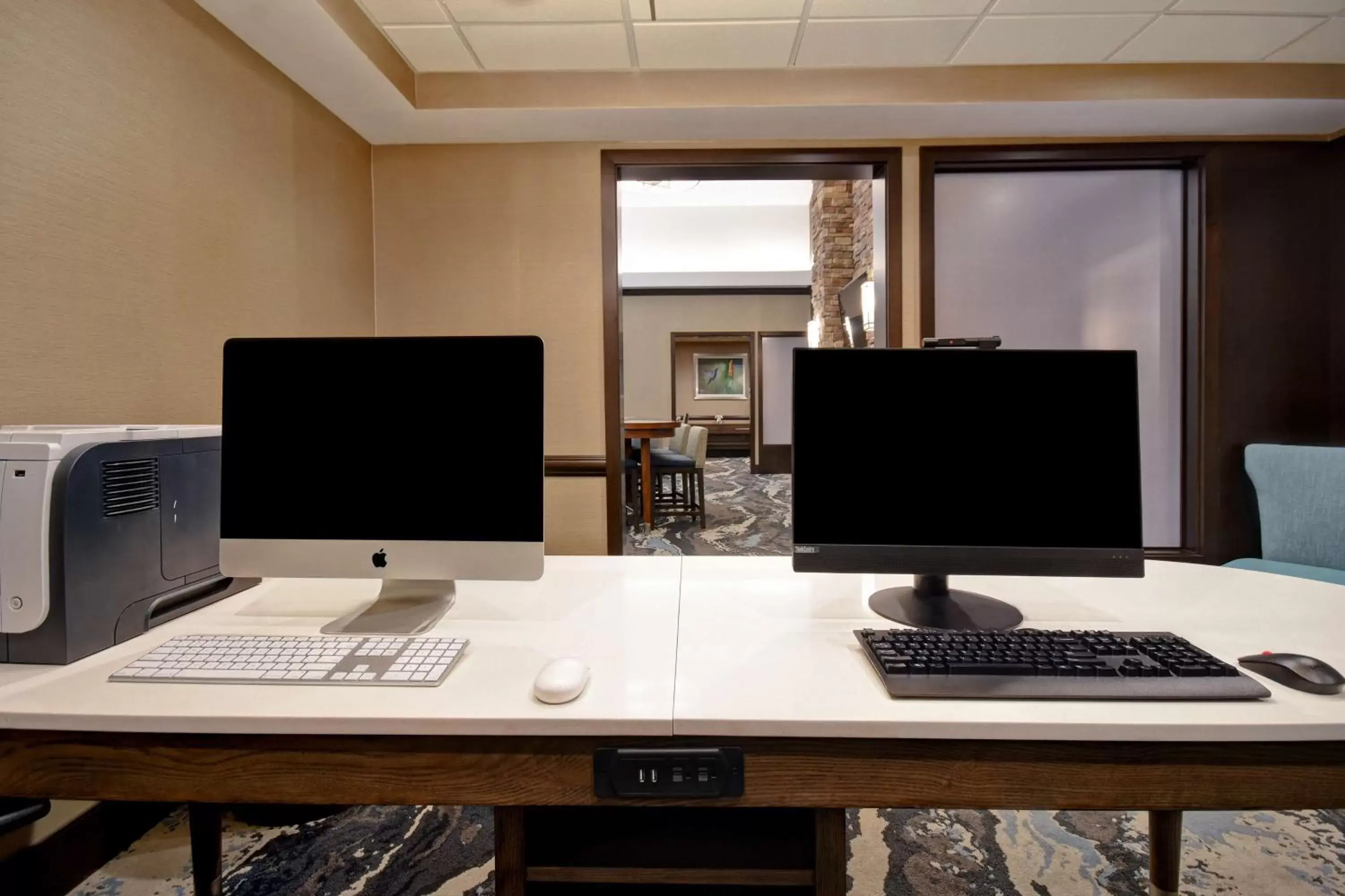 Business facilities, Business Area/Conference Room in Homewood Suites by Hilton Hartford / Southington CT