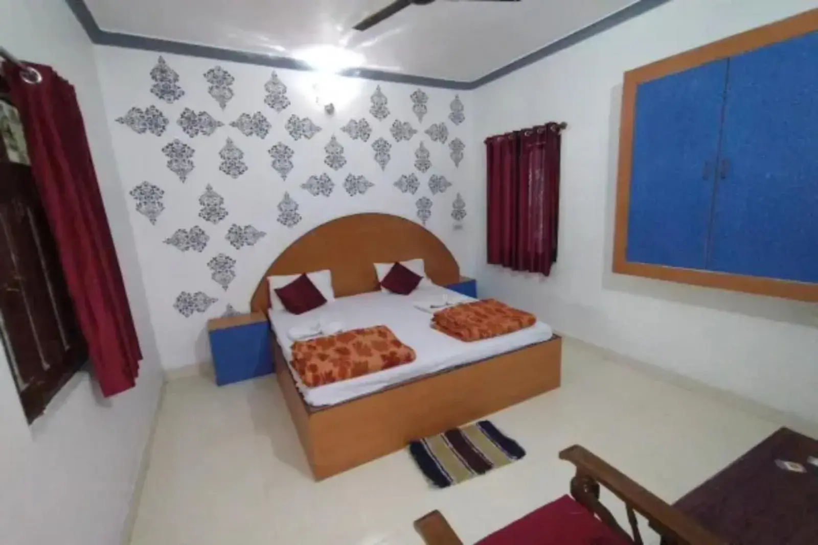 Bed in GRG Mohit Paying Guest House Varanasi