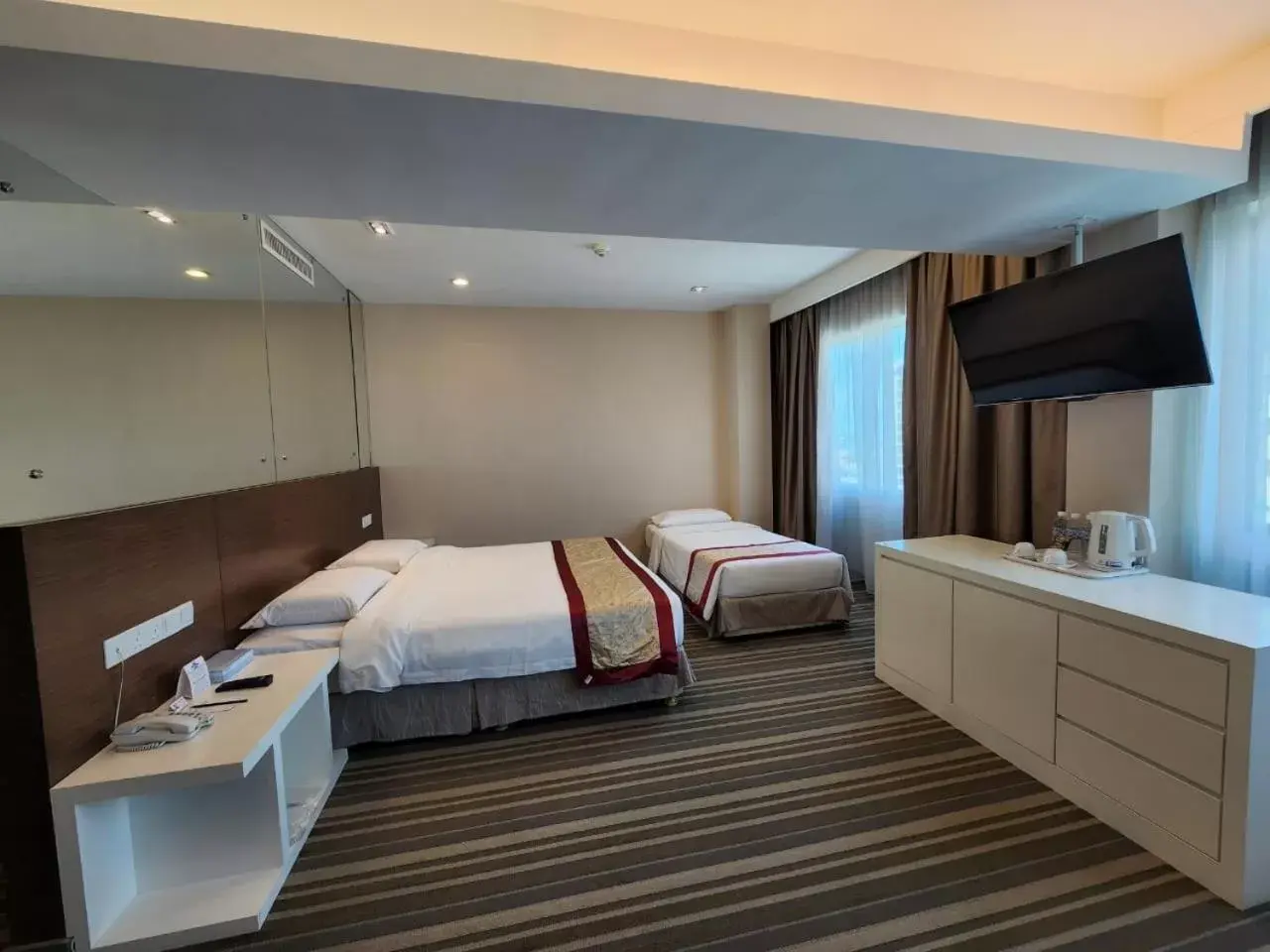 Photo of the whole room, Bed in Hotel Capital Kota Kinabalu