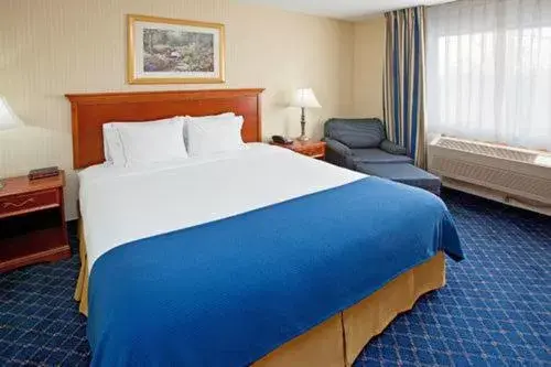 Queen Room - Disability Access in SureStay Plus by Best Western Fremont I-69