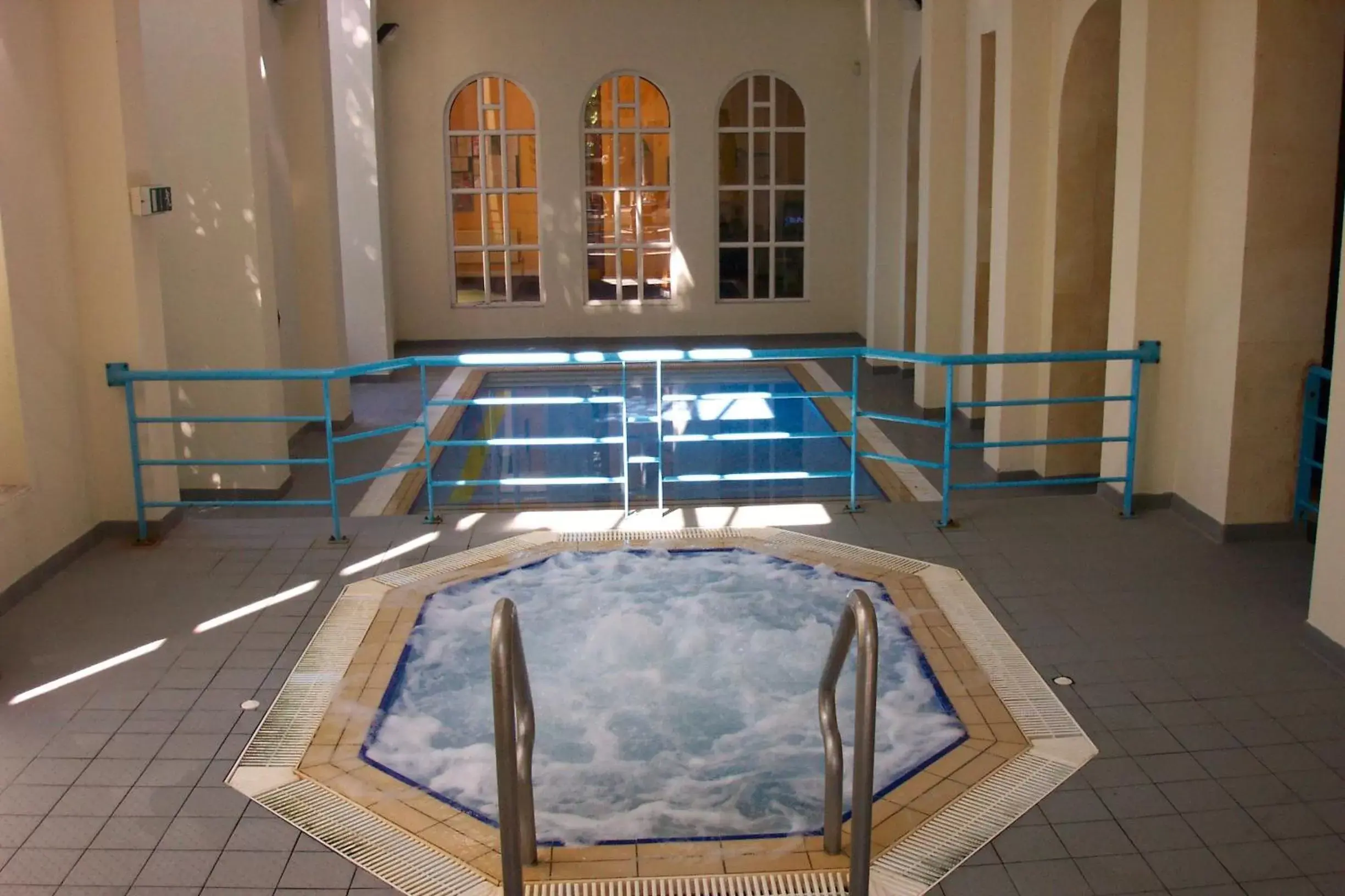 Swimming Pool in Twin Trees Hotel & Leisure Club
