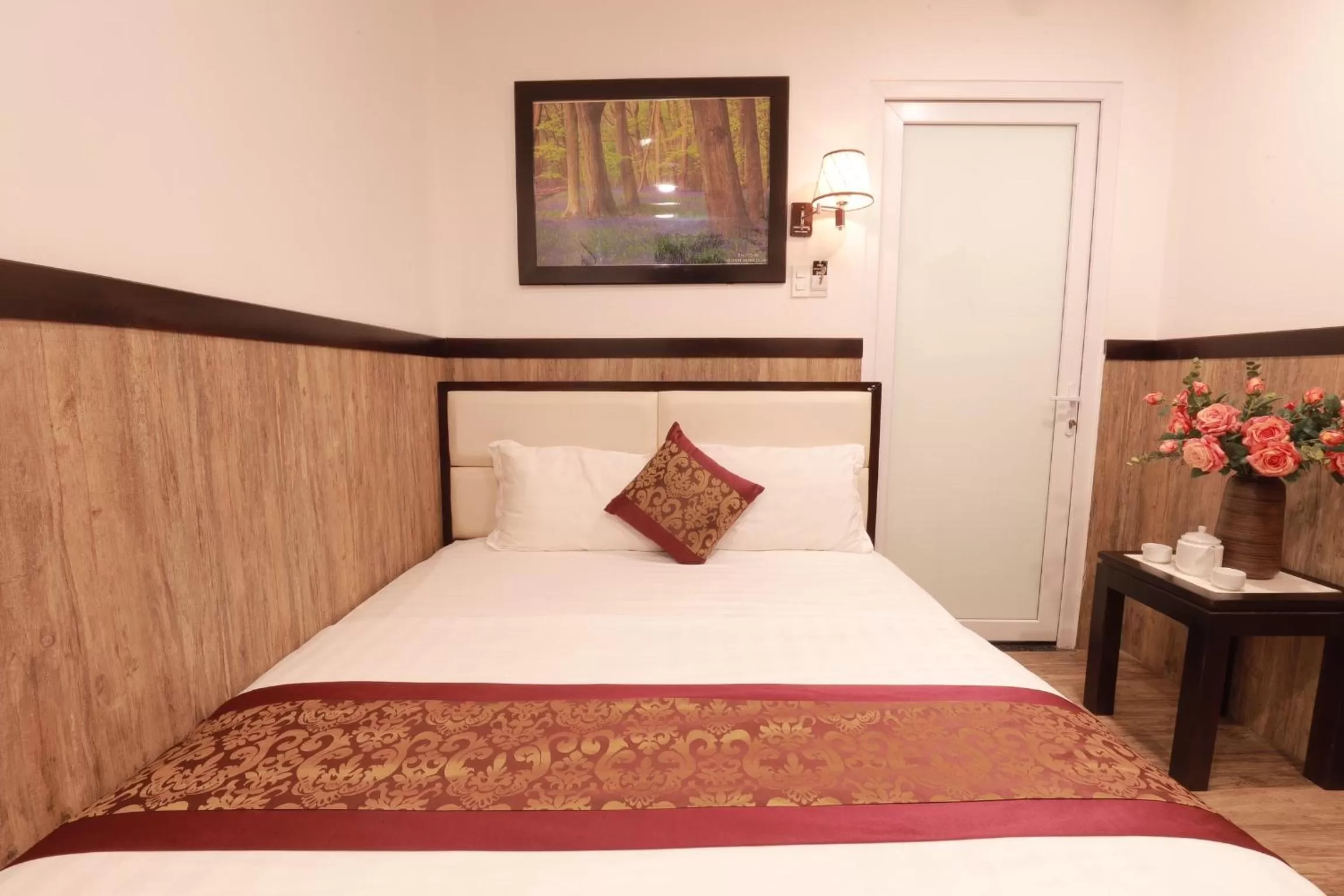 Bed in Hotel Minh Hang