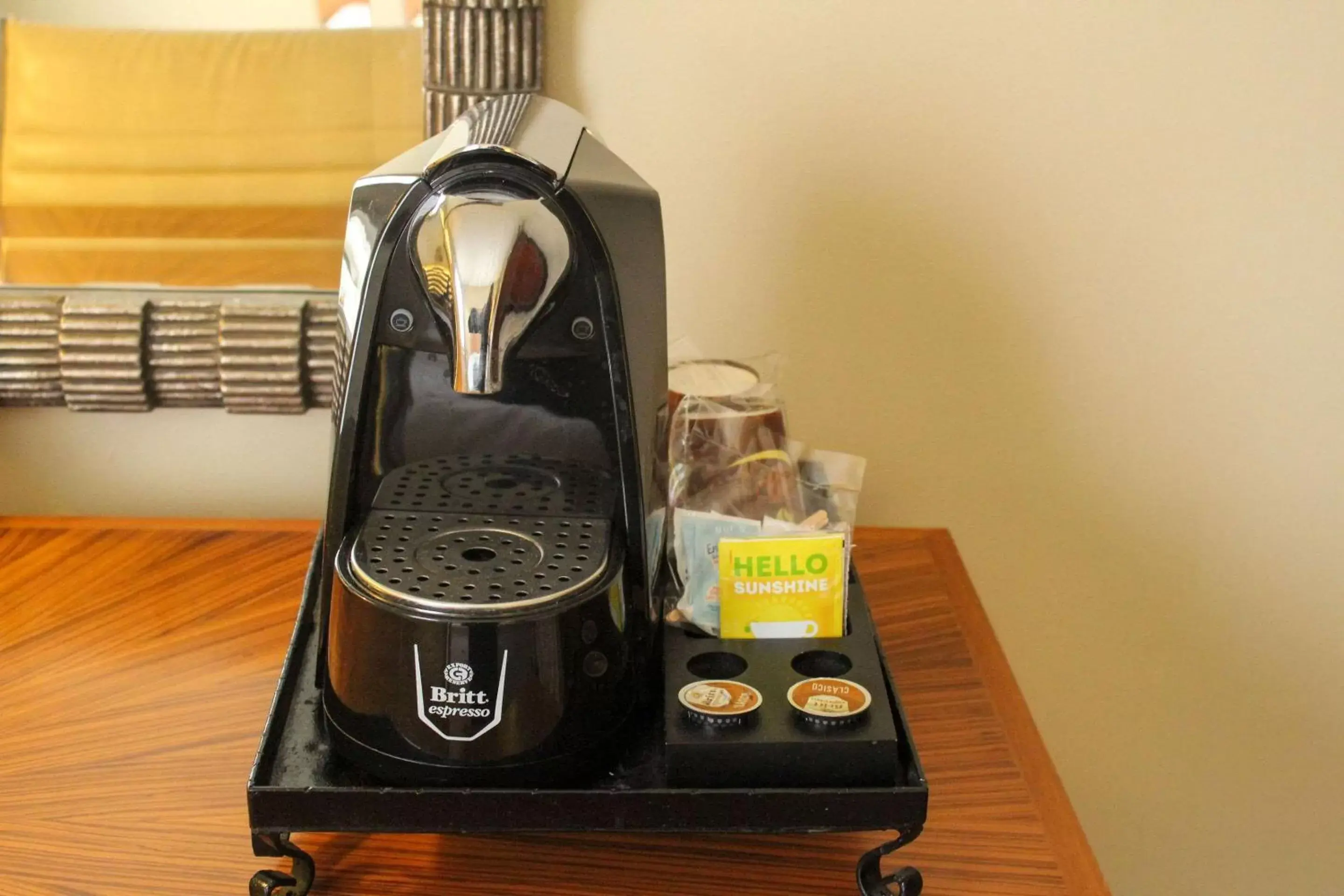 Coffee/Tea Facilities in Quality Hotel Real San Jose