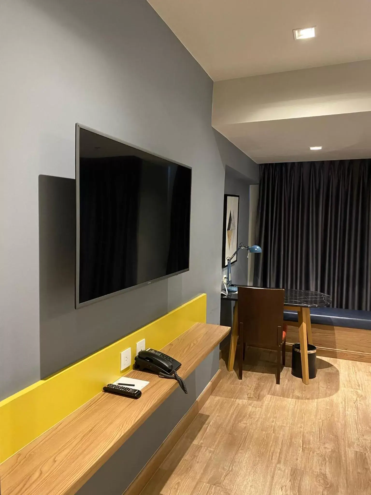 TV and multimedia, TV/Entertainment Center in The Quarter Ladprao by UHG