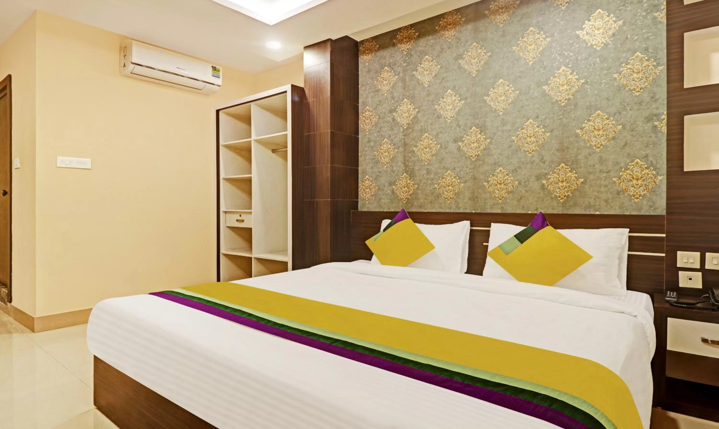 Bedroom, Bed in Itsy Hotels Sapphire Residency