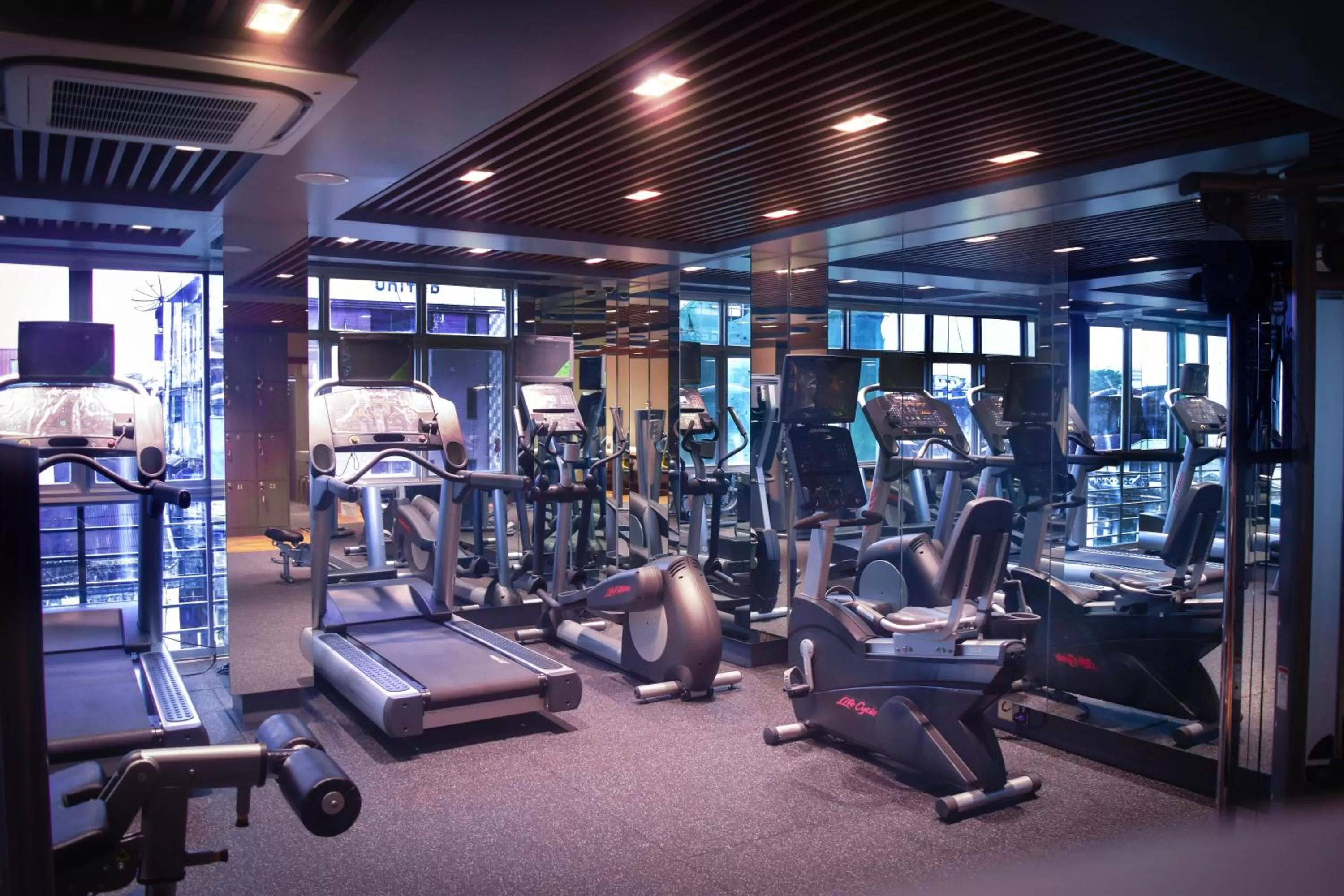 Fitness centre/facilities in Best Western Chinatown Hotel
