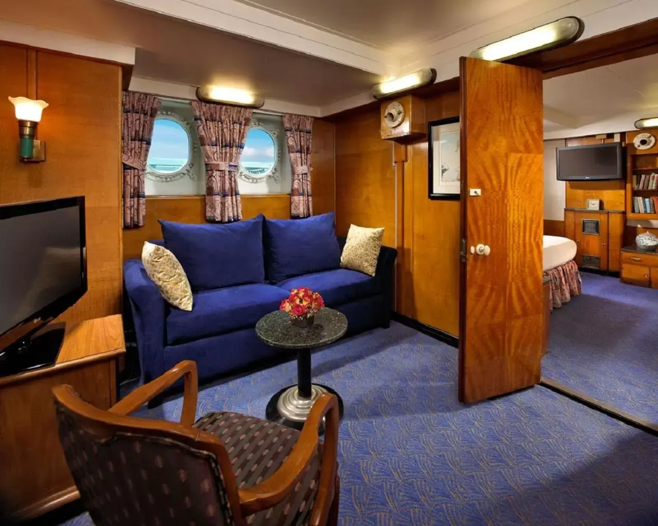 Communal lounge/ TV room, Seating Area in The Queen Mary