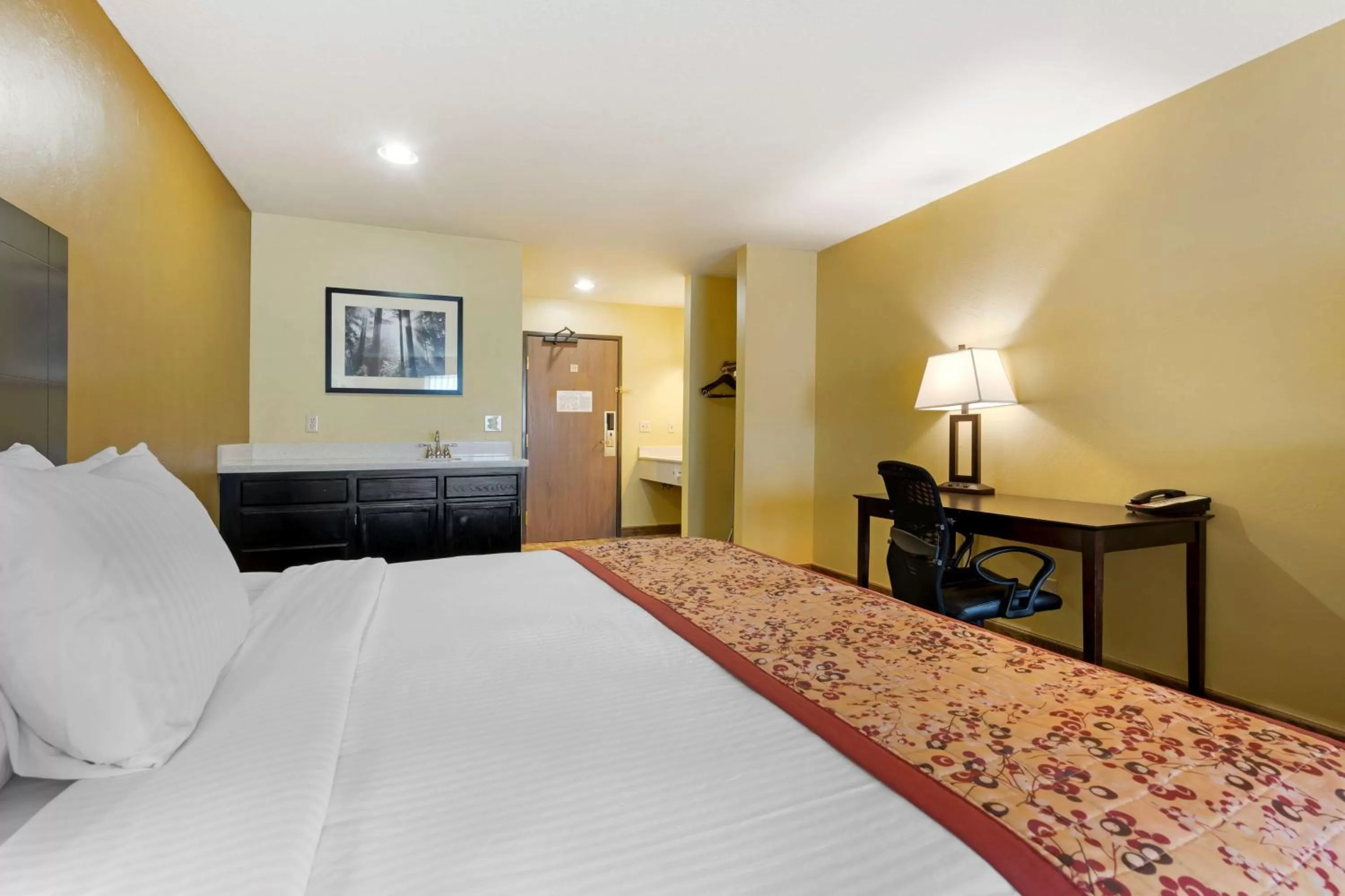 Bedroom, Bed in Best Western Blackfoot Inn