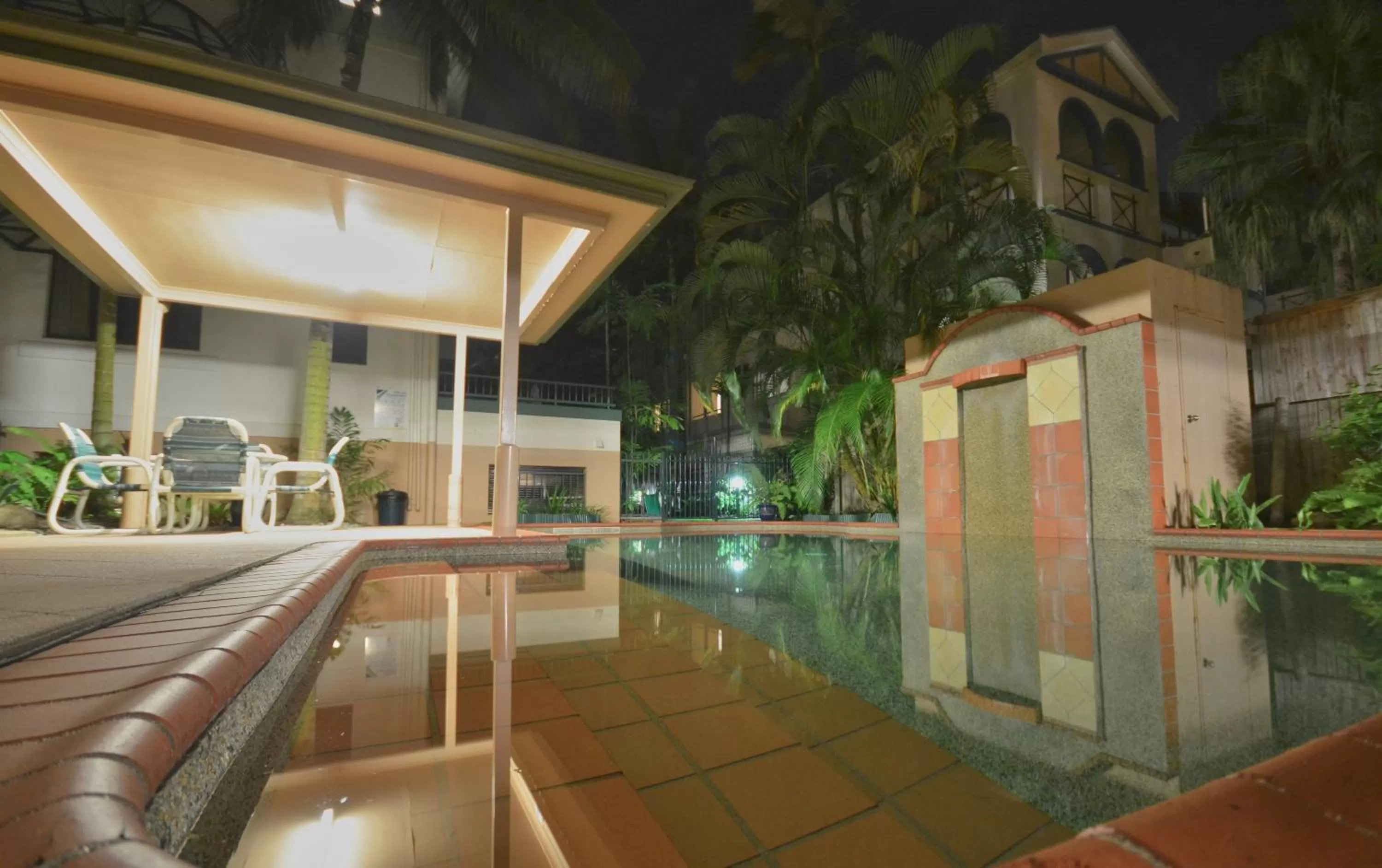 Swimming pool in Grosvenor in Cairns