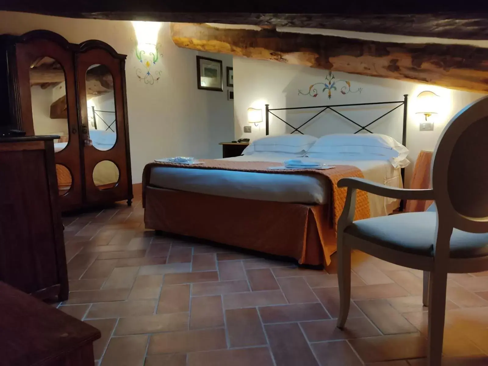 Bedroom, Bed in Villa Curina Resort