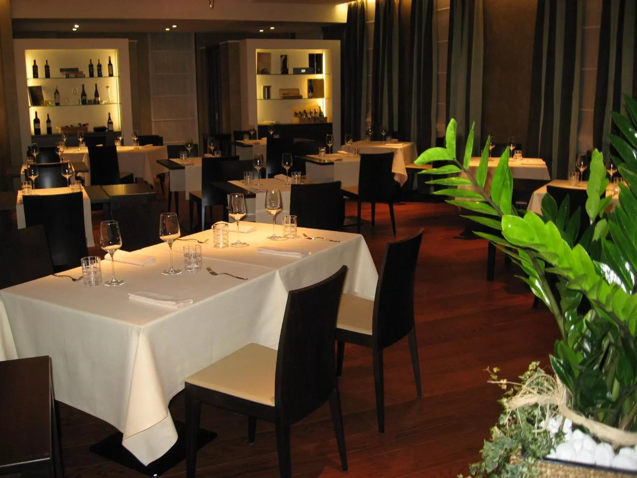 Restaurant/Places to Eat in Hotel Vittoria