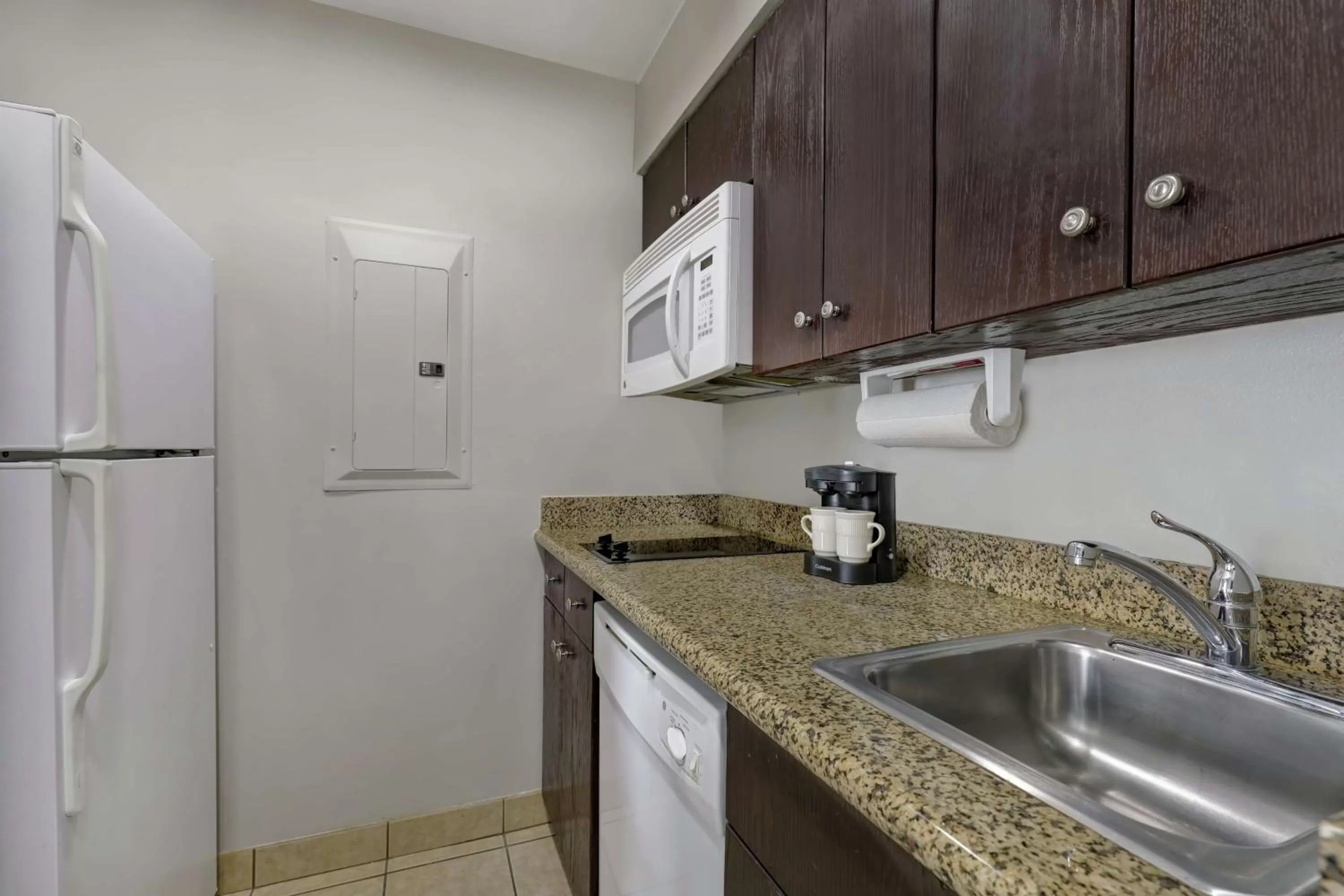 Kitchen or kitchenette in Homewood Suites by Hilton McAllen