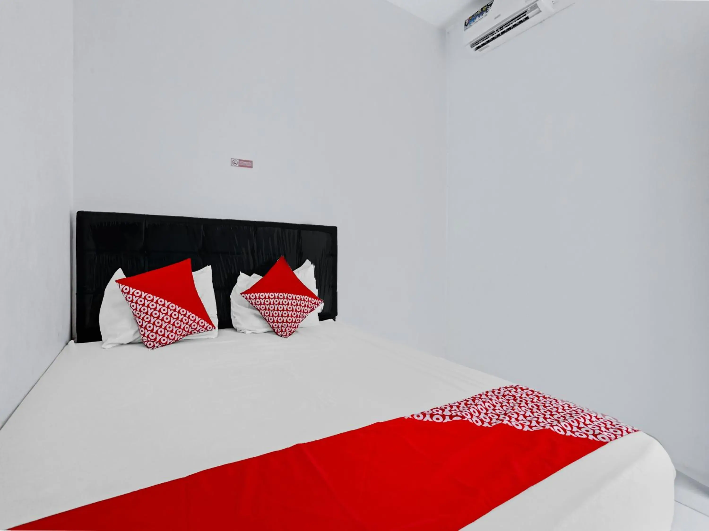 Bedroom, Bed in OYO 90550 Good Sleep 3 Samarinda