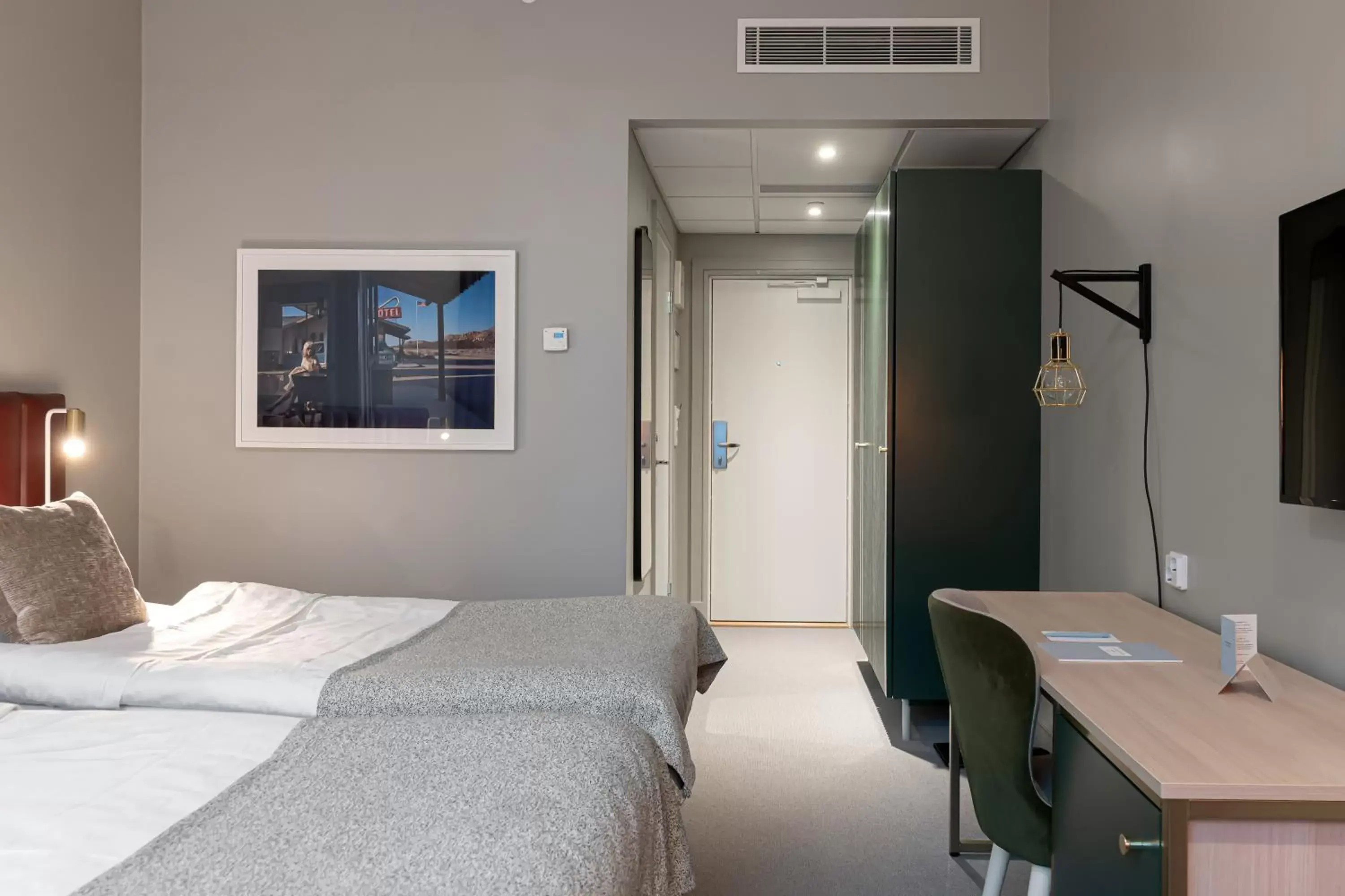 Bed in Elite Hotel Academia