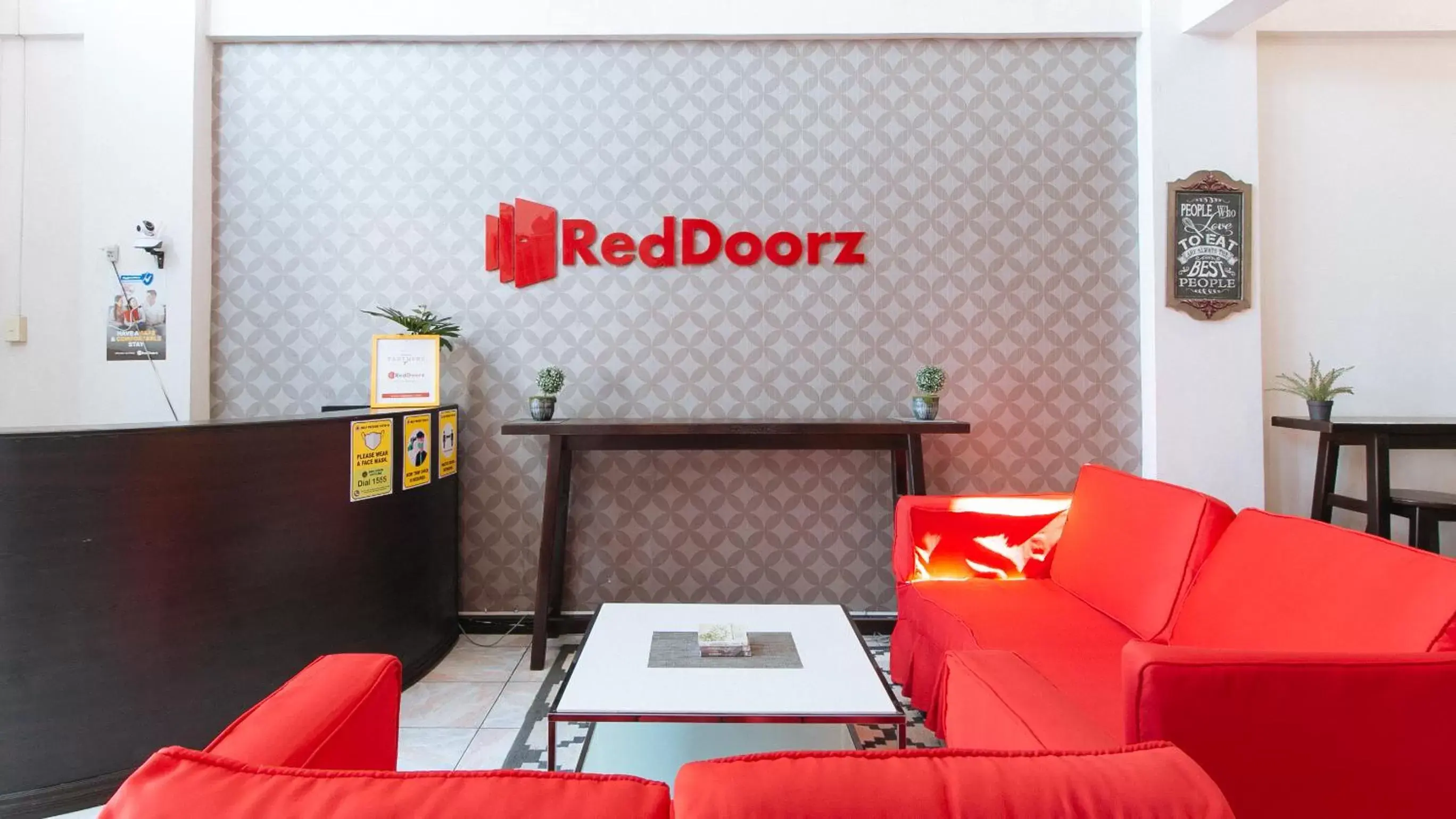 Lobby or reception, Lobby/Reception in RedDoorz at KM 50 Aguinaldo Highway Tagaytay - Vaccinated Staff