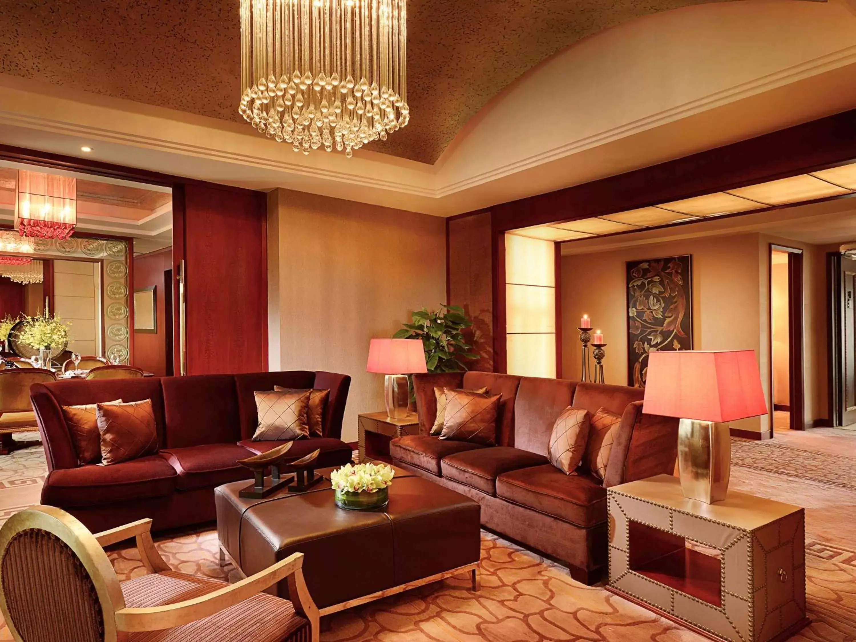 Photo of the whole room, Seating Area in Sofitel Xi'an On Renmin Square